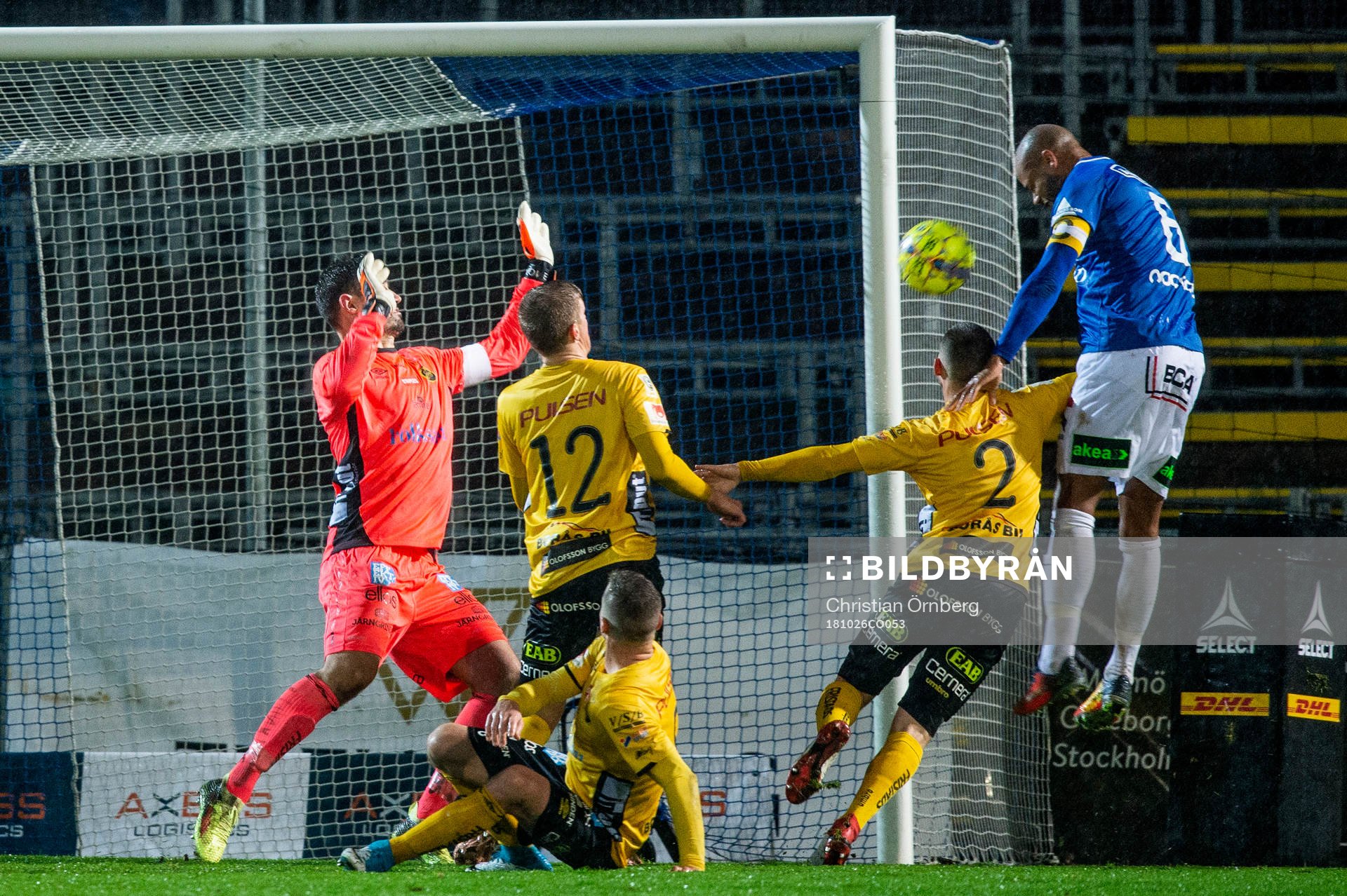 Trelleborgs Salif Camara Jönsson missar en målchans på
