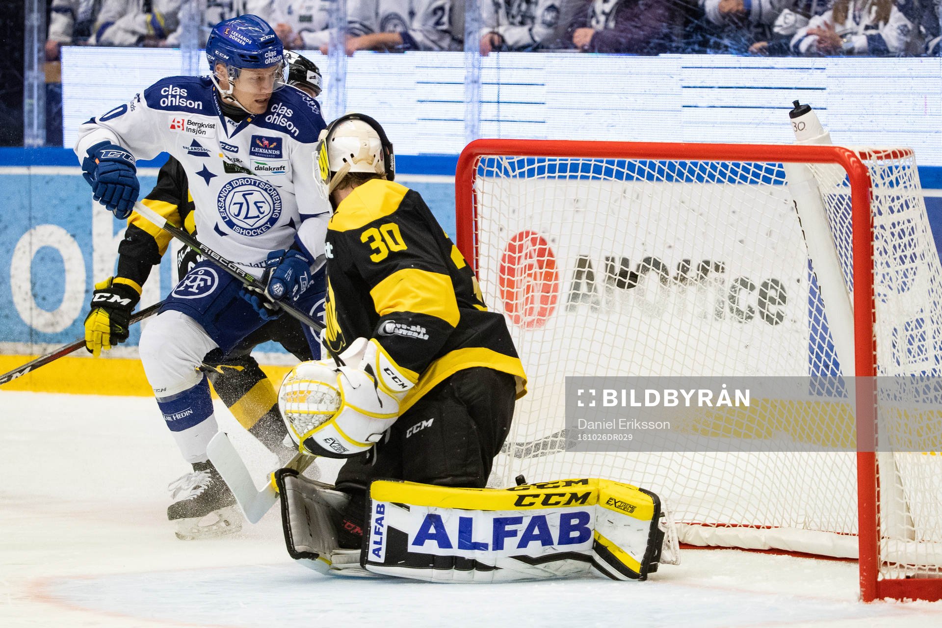 Leksands Tor Immo  och Västerås målvakt Samuel Ersson