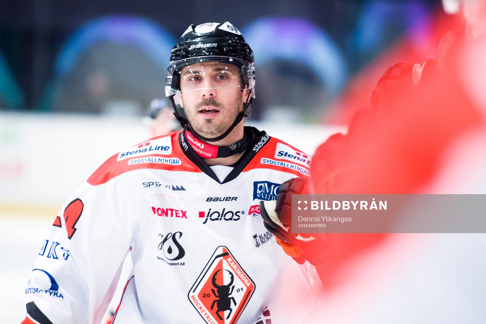 Karlskronas Nick Pageau jublar med lagkamrater