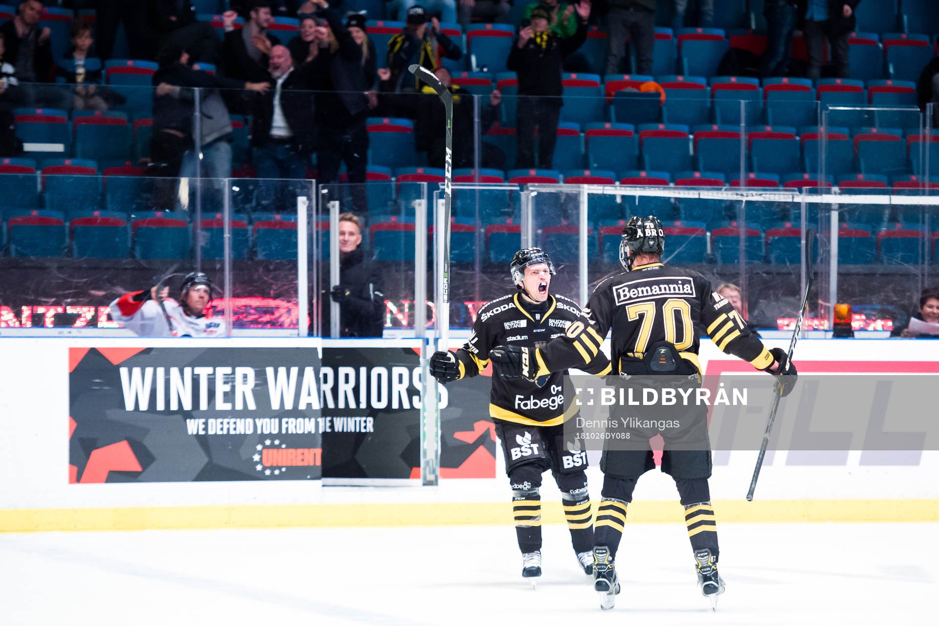 s Eric Castonguay jublar med Philip Broberg