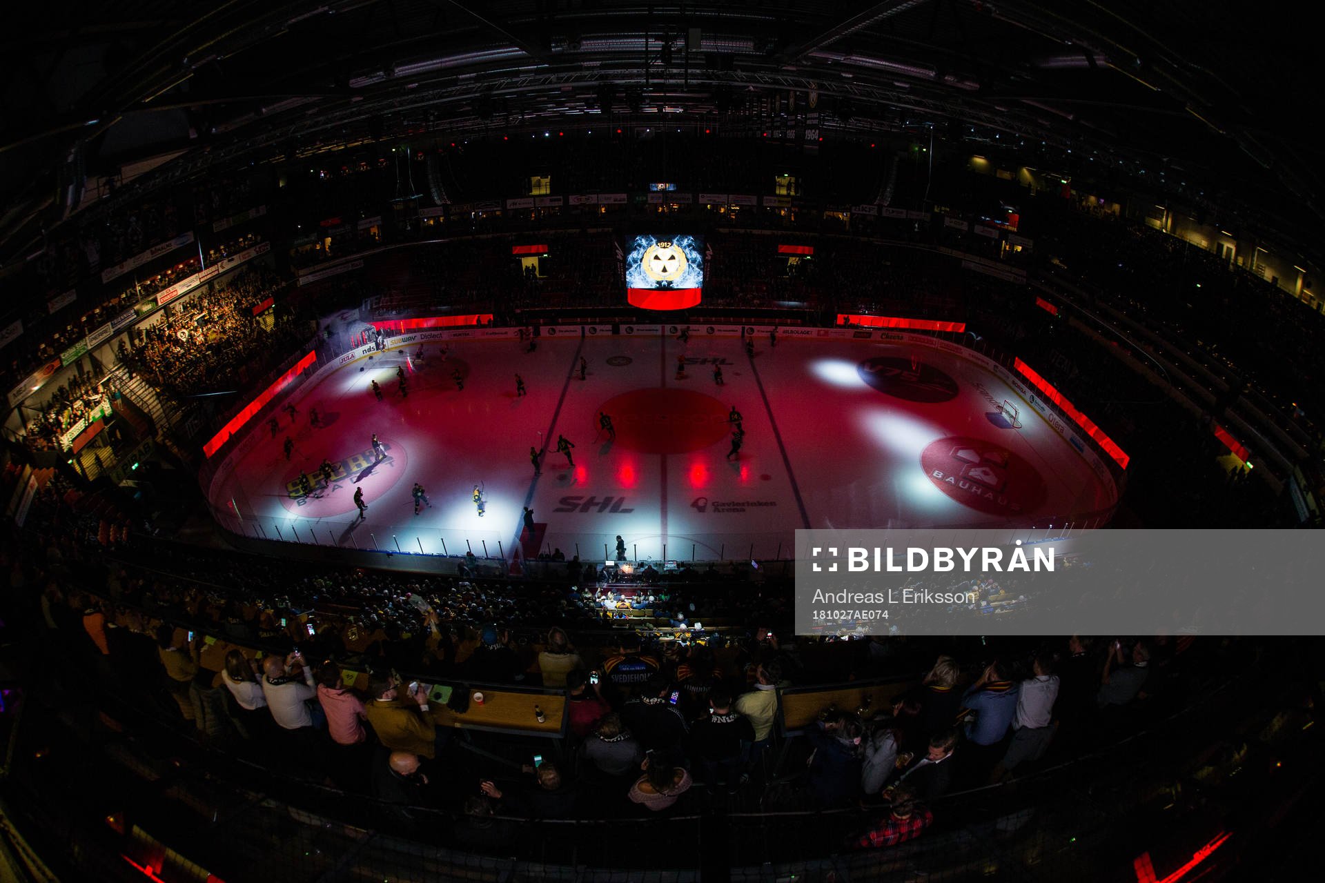 Interiör av Gavlerinken Arena innan ishockeymatchen i SHL