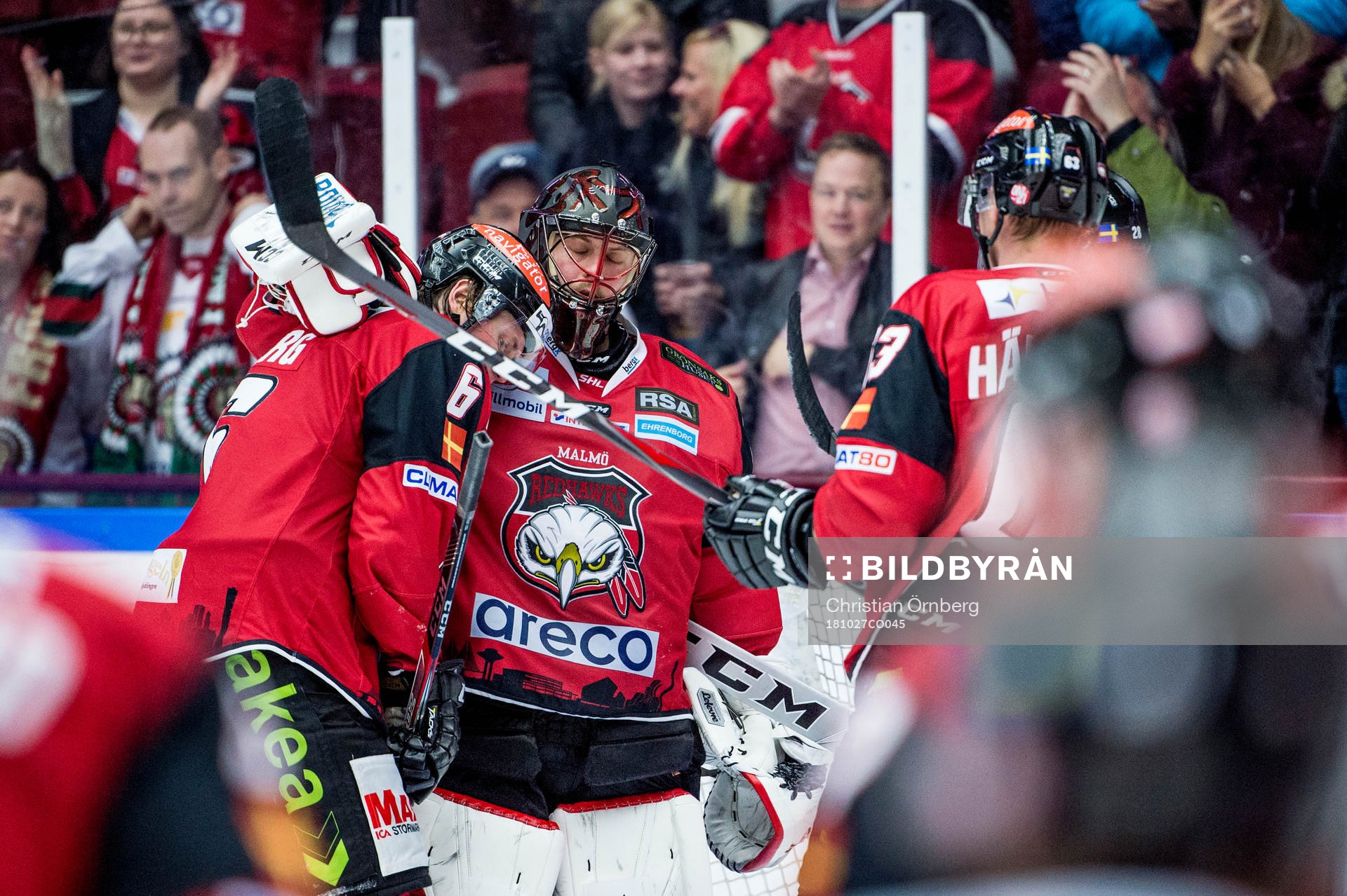 Malmö Redhawks Stefan Warg och Fredrik Händemark jublar