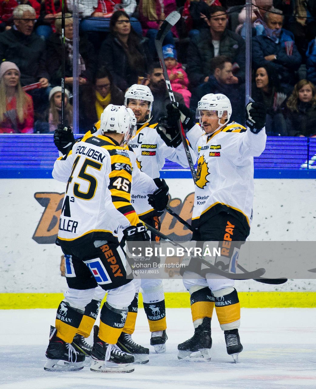 Skellefteås Jonathan Pudas gör 0-2 och jublar med Jimmie