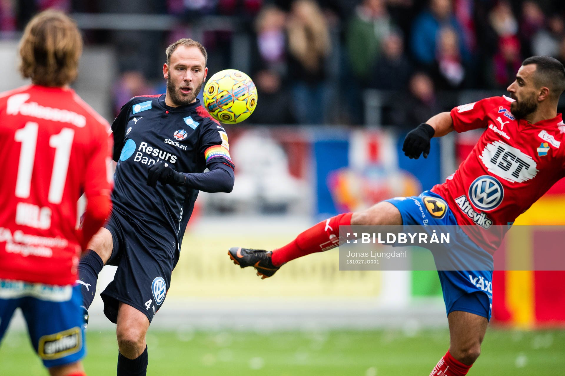 Helsingborgs Andreas Granqvist och Östers Liridon Silka