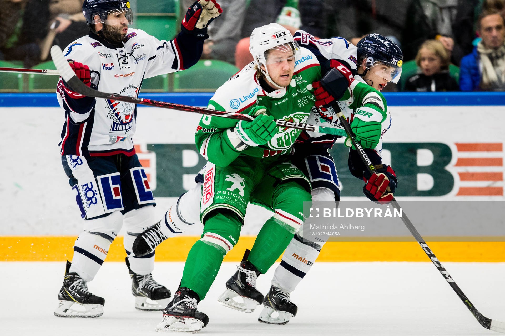 Rögles Craig Schira och Linköpings Alexander Karlsson