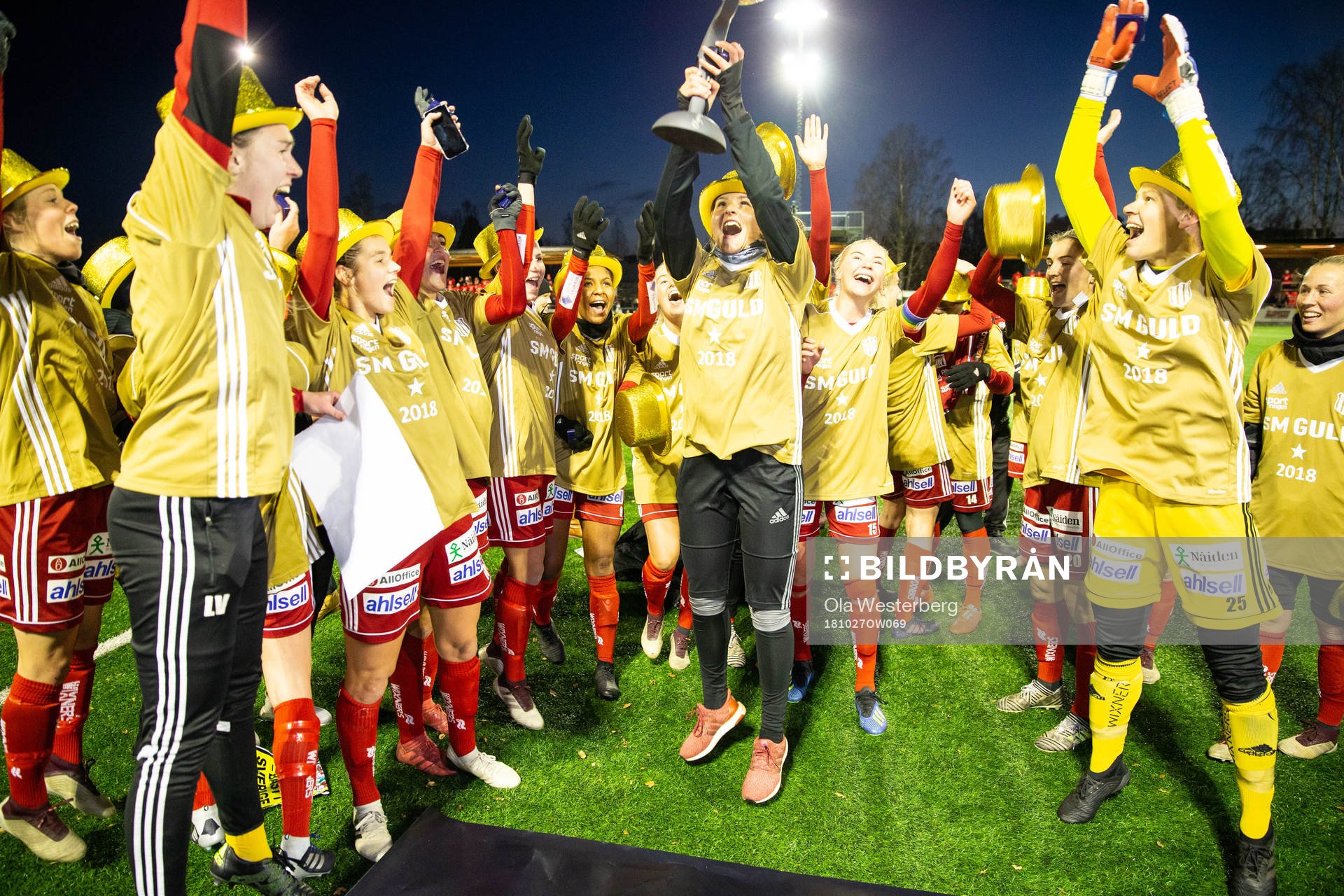 Piteås spelare firar SM-guld