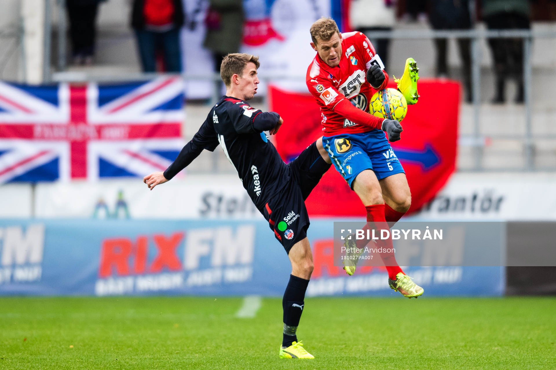 Helsingborgs Adam Eriksson och Östers Stefan Karlsson i