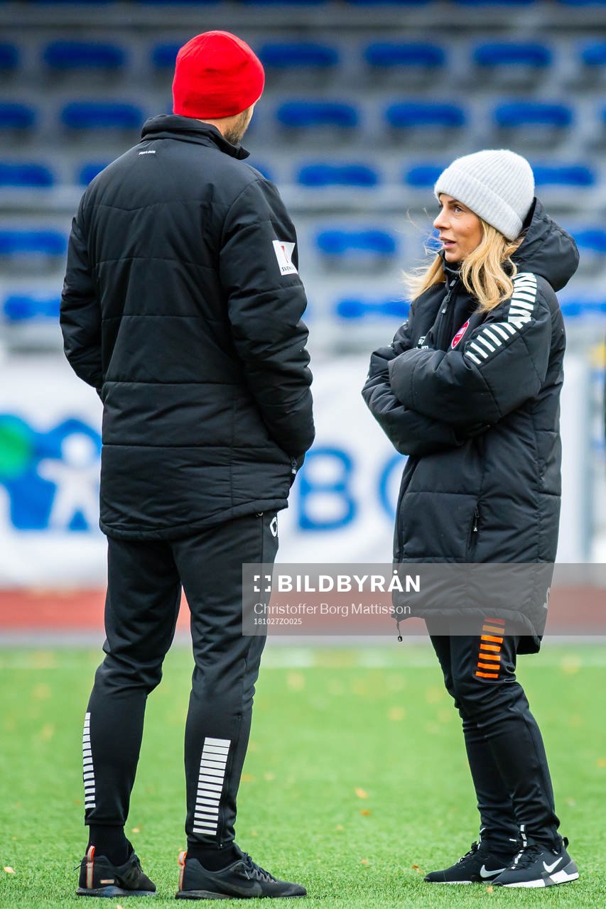 LB07s tränare Ola Tidman och läkare Irina Tasevska