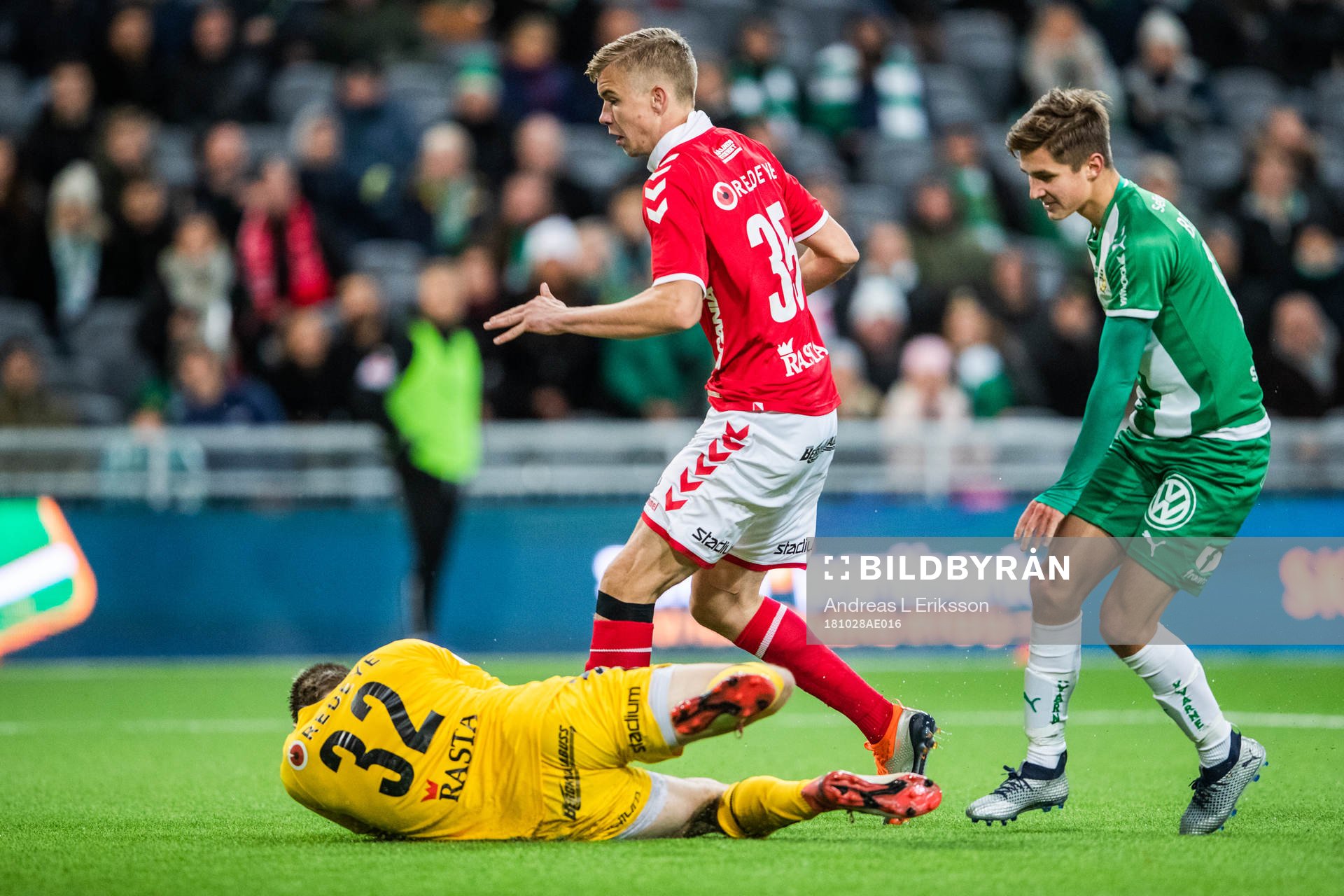 Kalmars målvakt Lucas Hägg-Johansson och Johan Stenmark