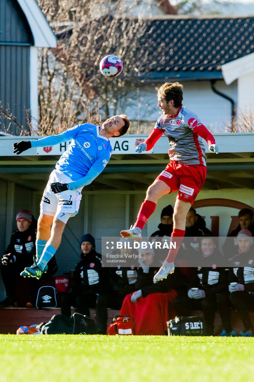 Vidar Nisja of Sandnes Ulf and Anders Dieserud of Strømmen