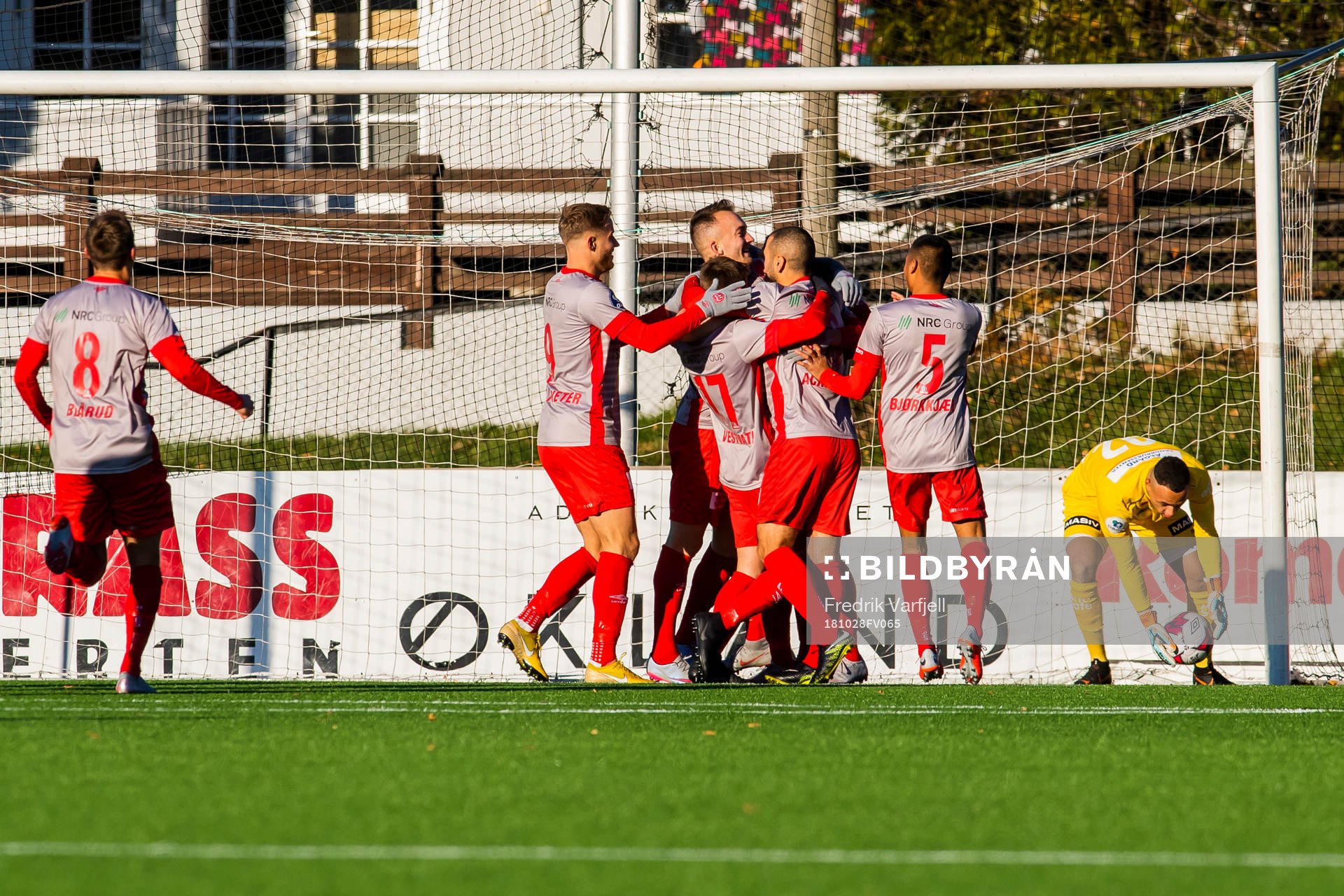 Sindre Mauritz-Hansen of Strømmen celebrates with hos