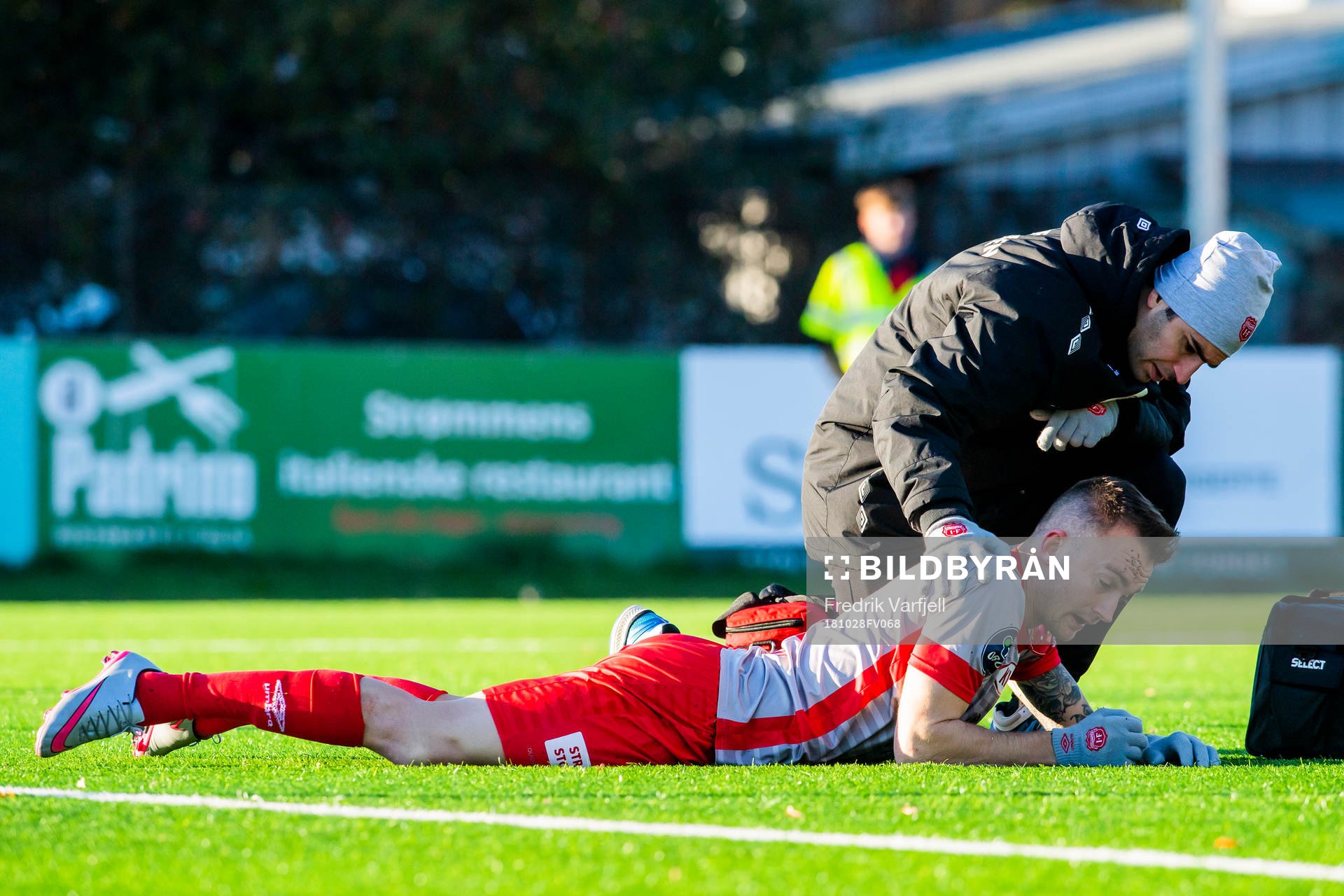 Victor Grodås of Strømmen with an injury during the OBOS-ligaen match between Strømmen and Sandnes Ulf on October 28, 2018 in Strømmen.