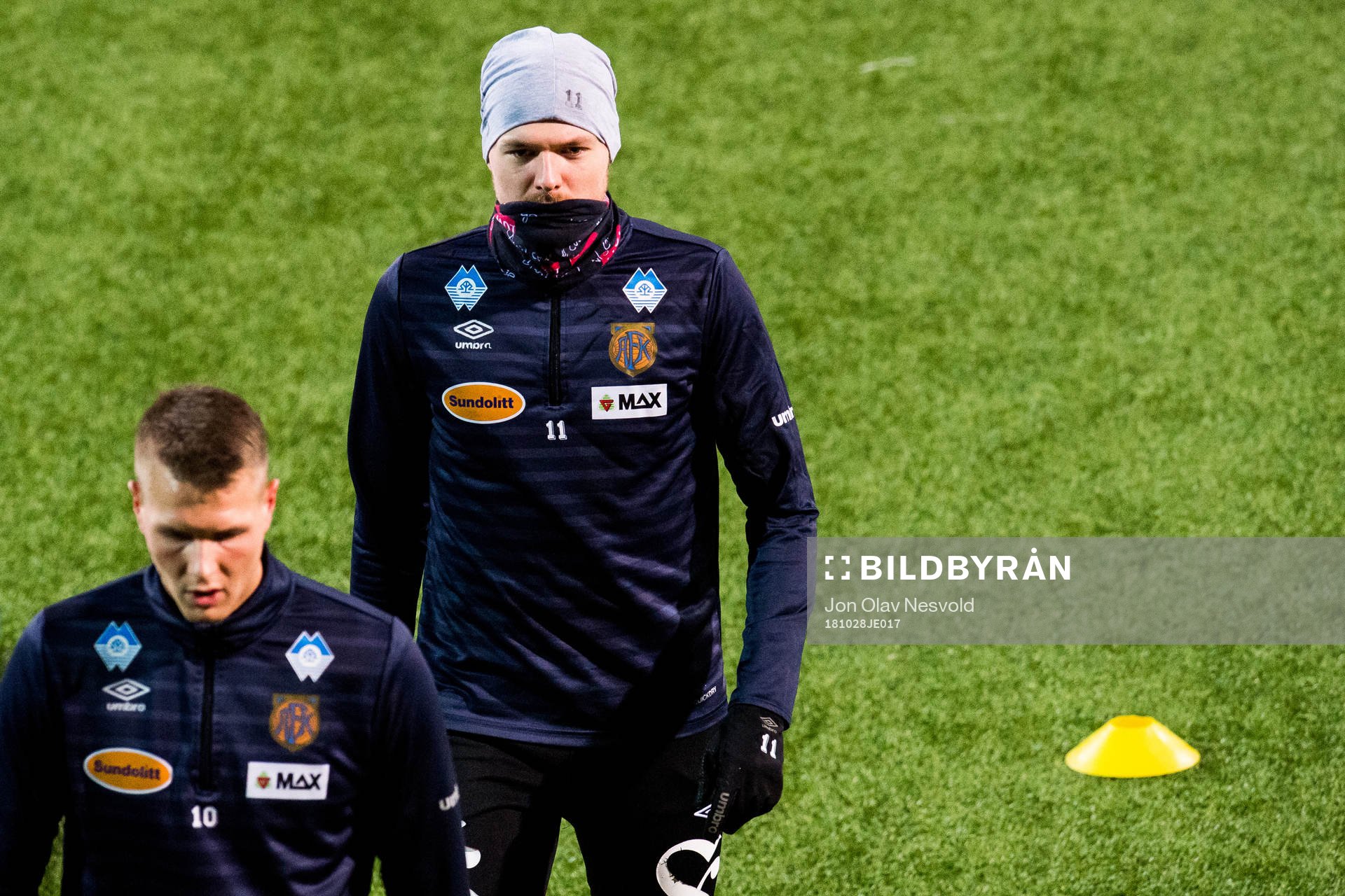 Aron Elís Thrándarson of Aalesund during warm-up ahead of the OBOS-ligaen match between Sogndal and Aalesund on October 28, 2018 in Sogndal.