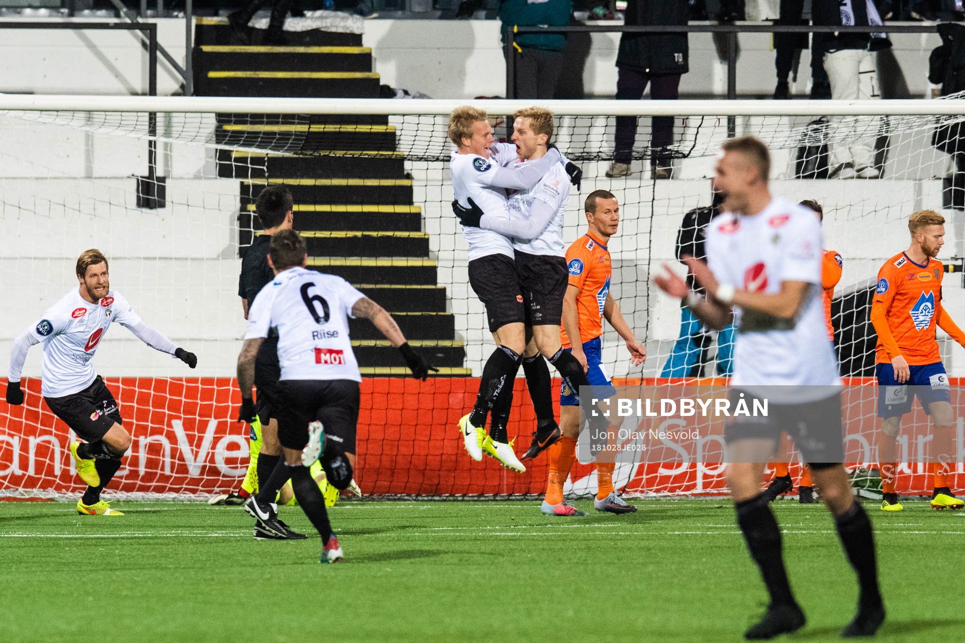 Players of Sogndal celebrate 1-0