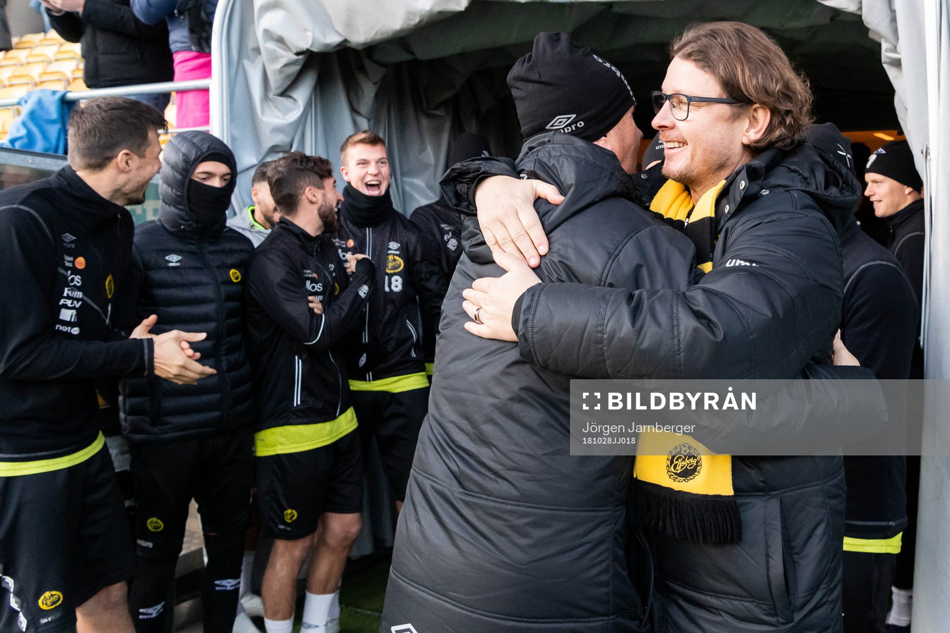 Elfsborgs klubbchef Stefan Andreasson och Elfsborgs A-lag