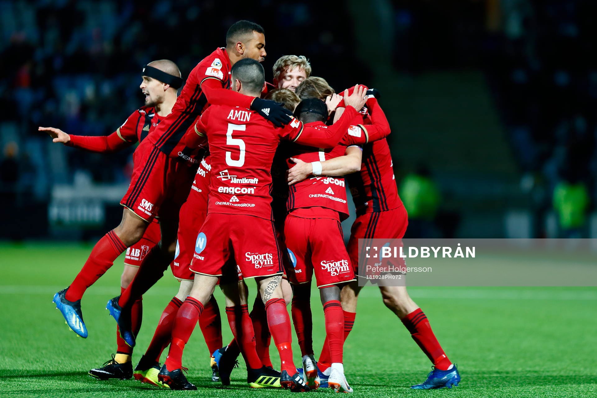 Östersunds spelare jublar