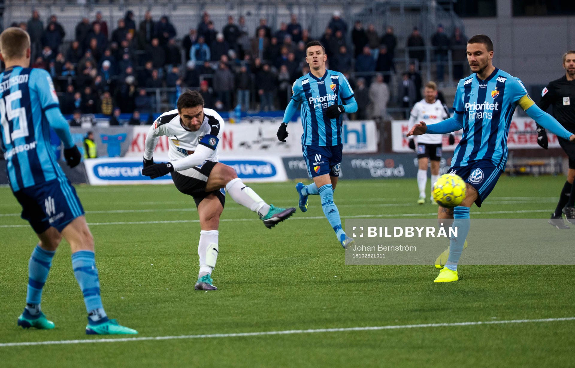 Örebros Nordin Gerzic gör 1-1