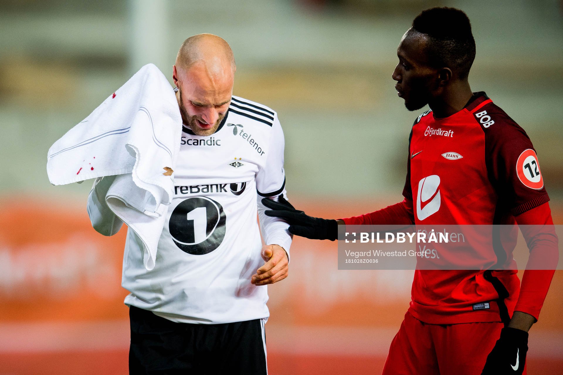 Tore Reginiussen of Rosenborg and Daouda Bamba of Brann