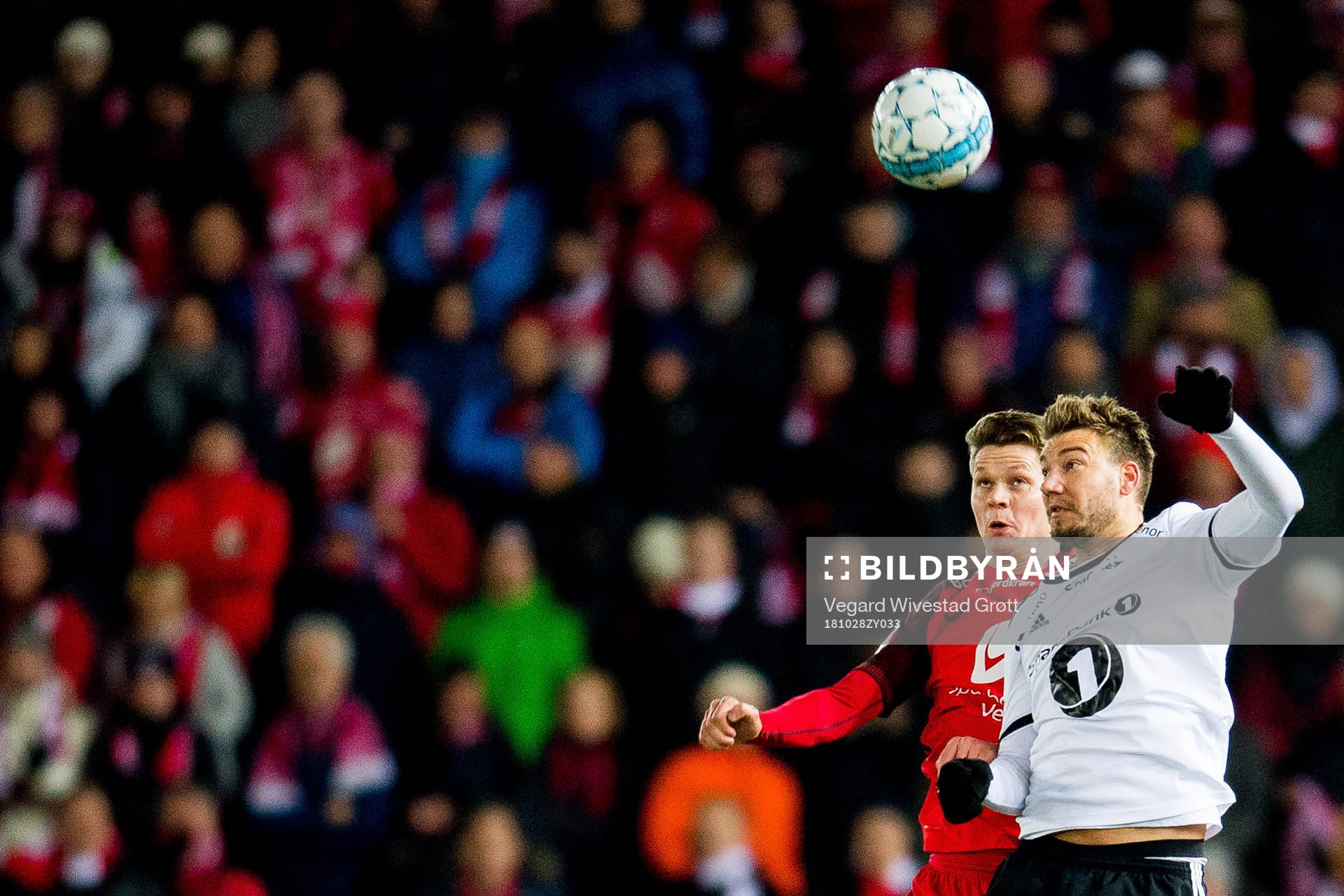 Christian Rismark of Brann and Nicklas Bendtner of Rosenborg