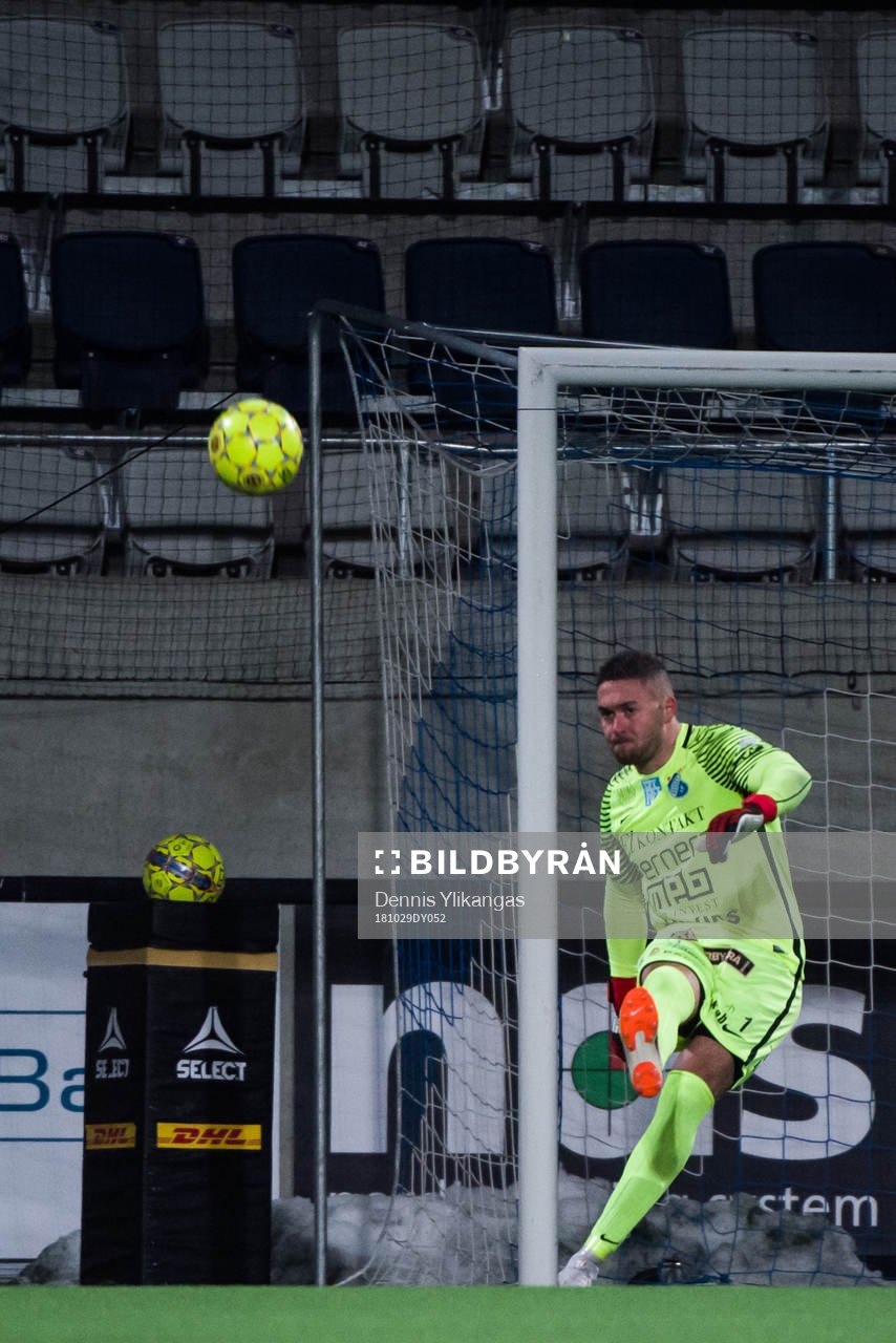 Norrbys målvakt Mergim Krasniqi