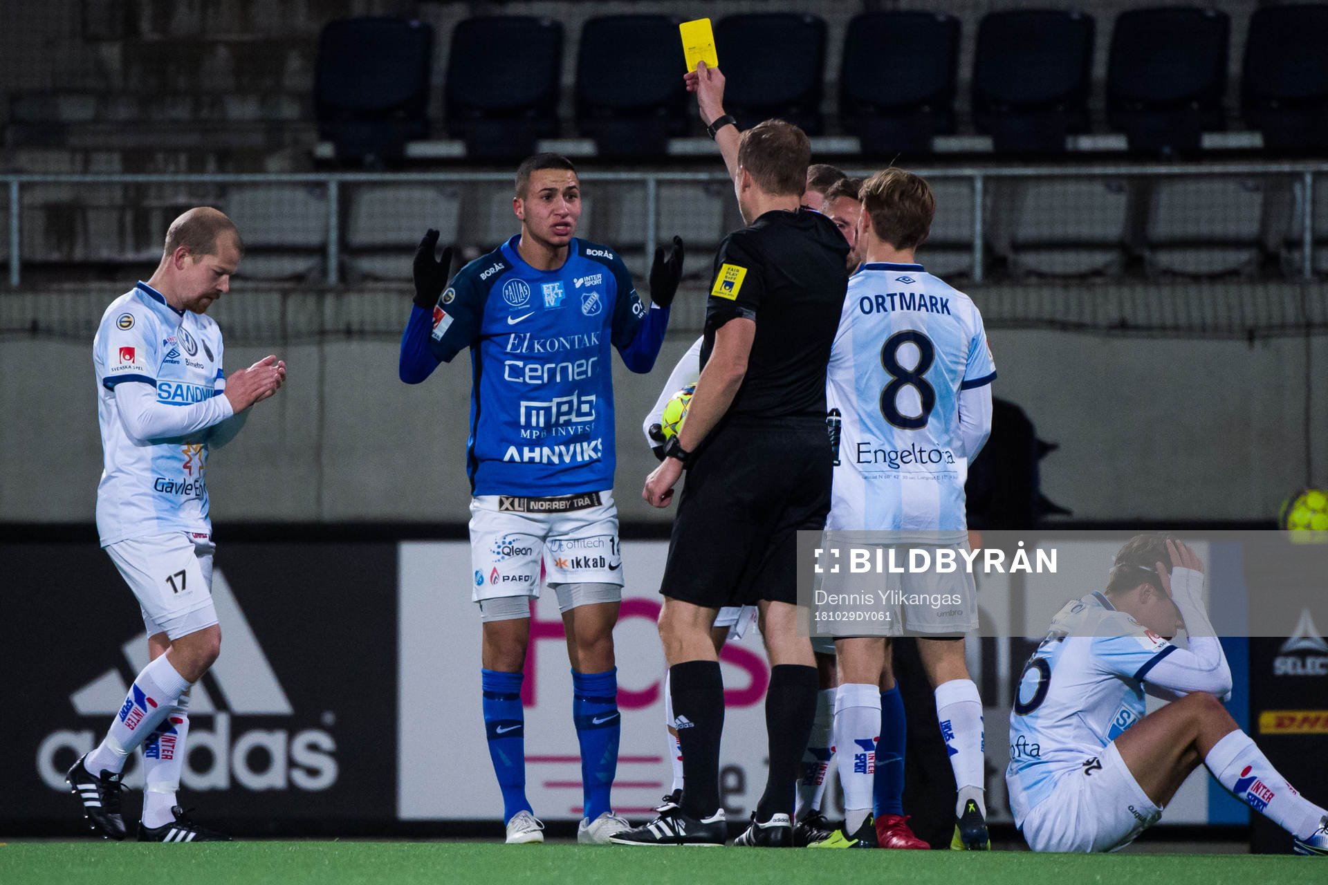 Norrbys Abdelrahman Saidi för en varning av domare Johan