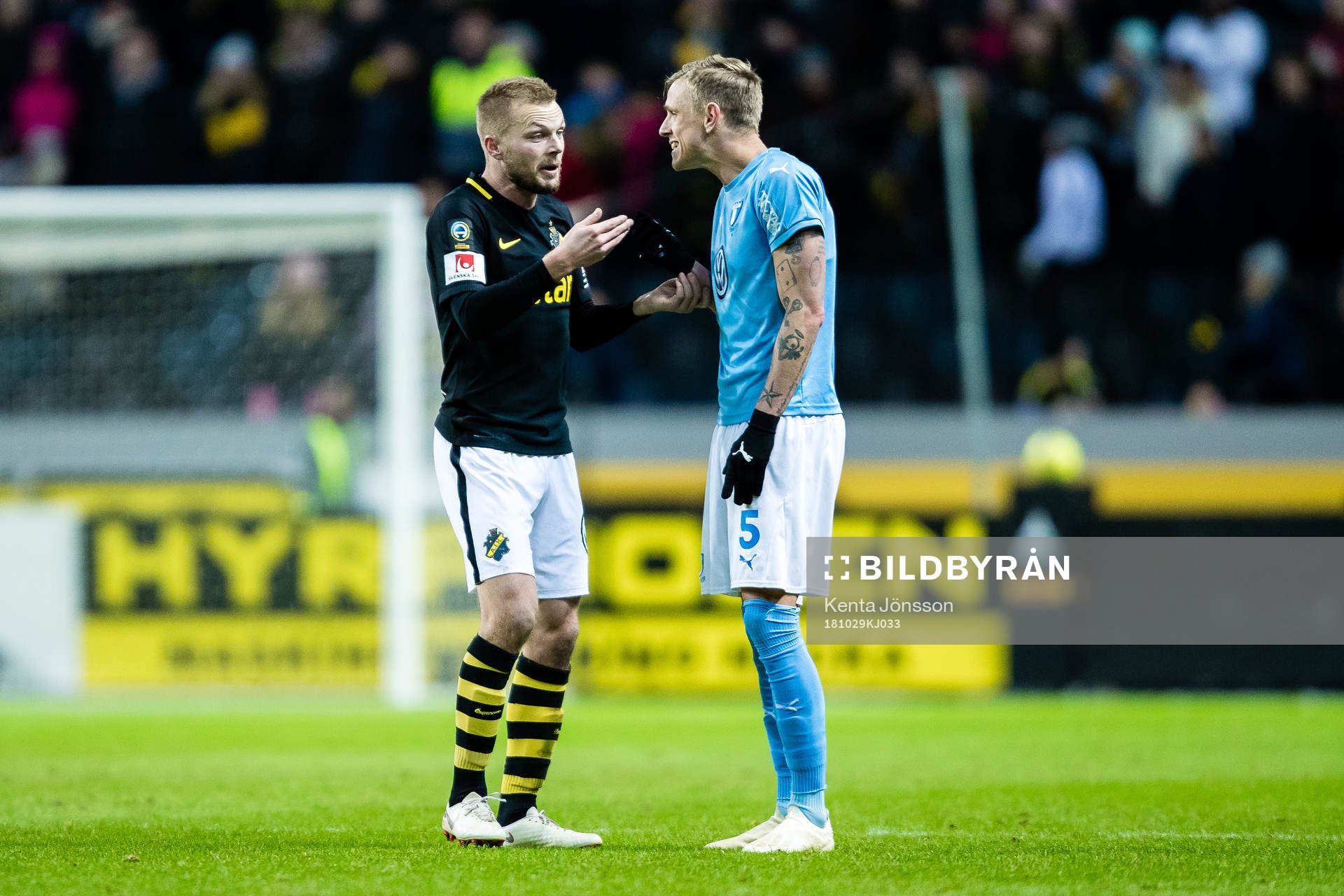 s Sebastian Larsson har blivit utvisad
