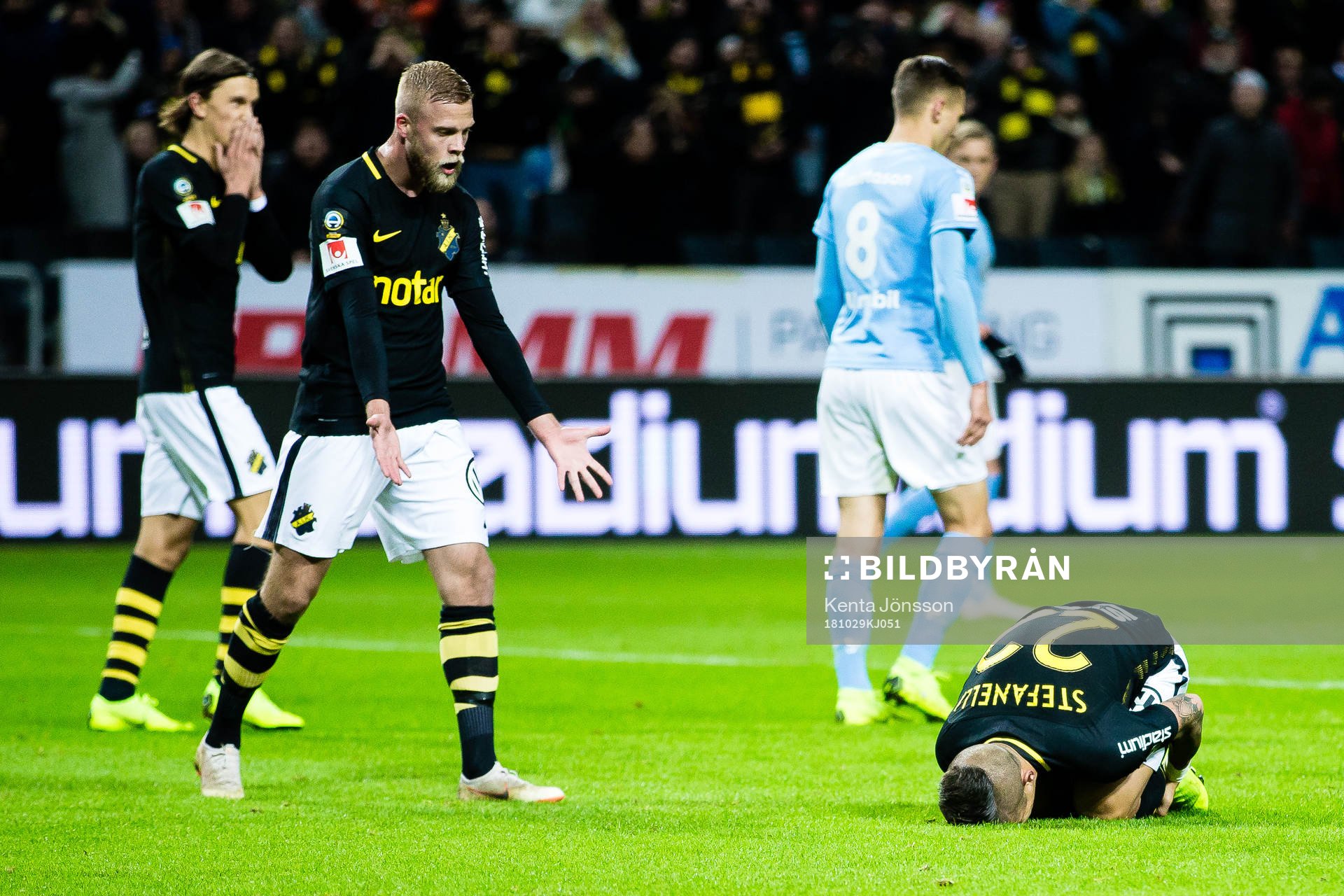 s Nicolas Stefanelli deppar med Daniel Sundgren