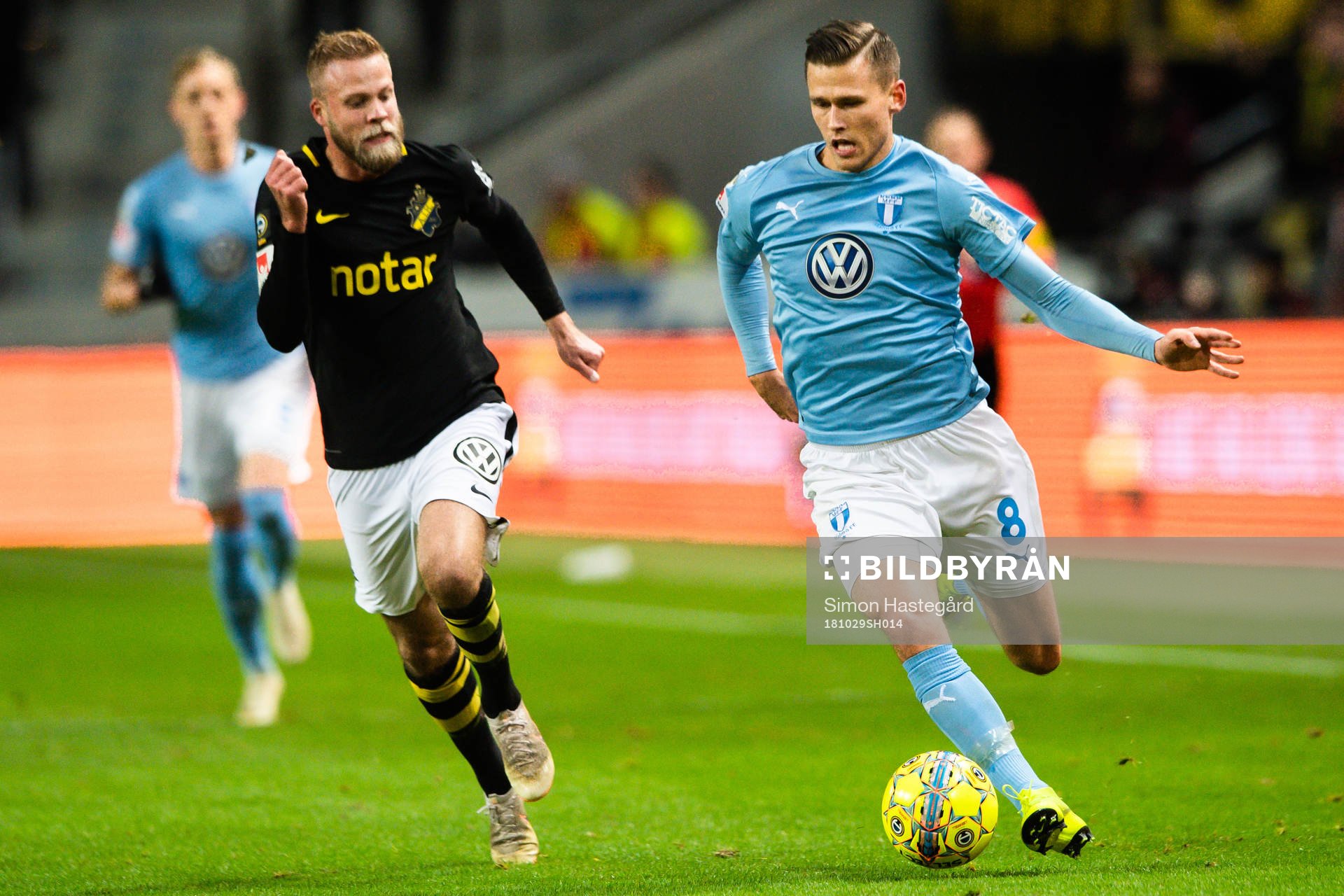 s Daniel Sundgren och Malmö FFs Arnór Ingvi Traustason