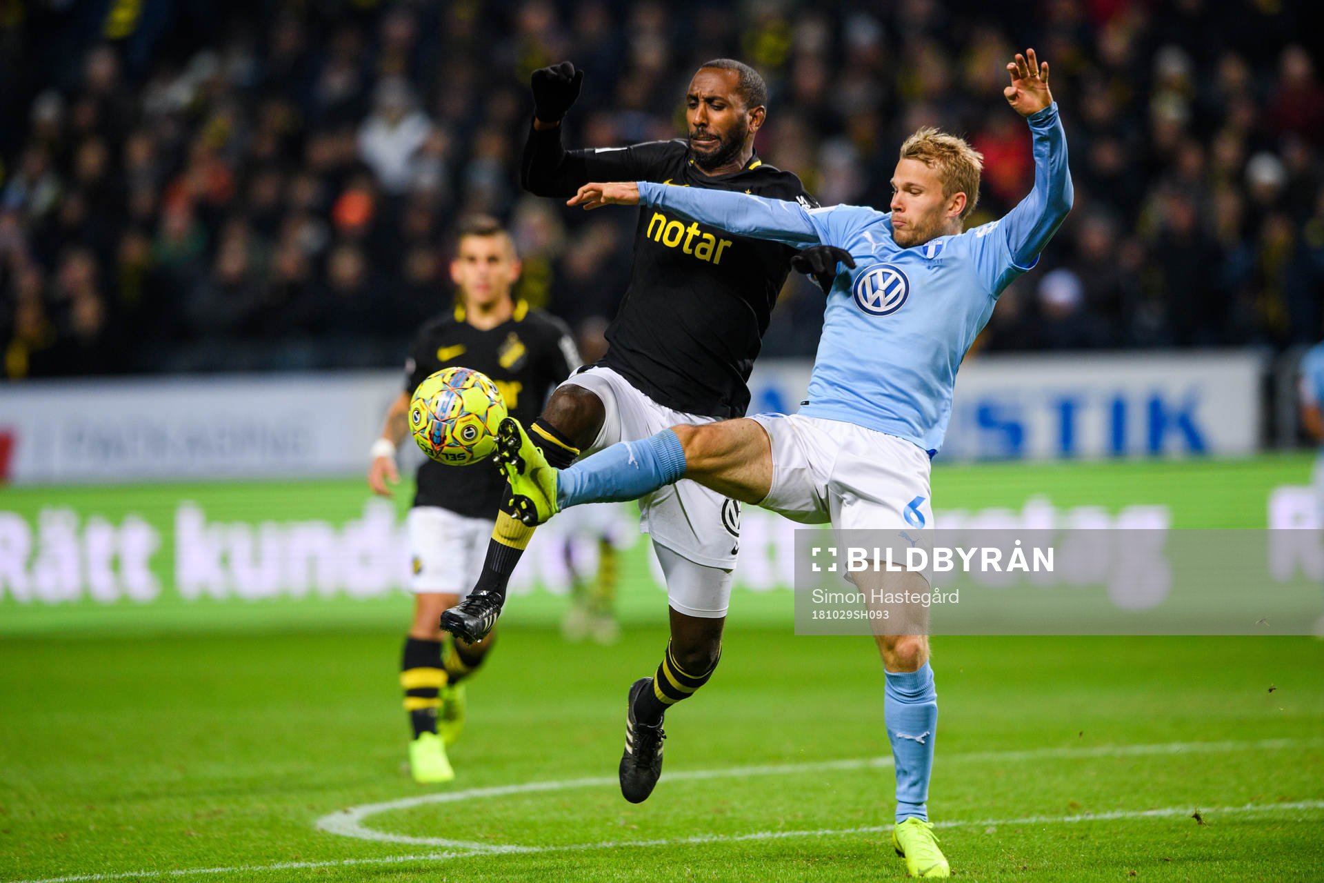 s Henok Goitom och Malmö FFs Oscar Lewicki