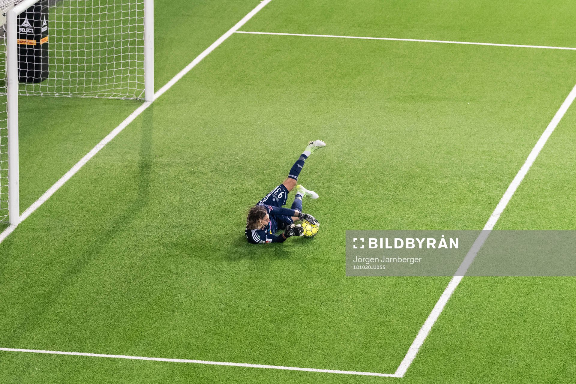 Dalkurds målvakt Stefan van de Lei räddar skott under fotbollsmatchen i Allsvenskan mellan Elfsborg och Dalkurd den 30 oktober 2018 i Borås.