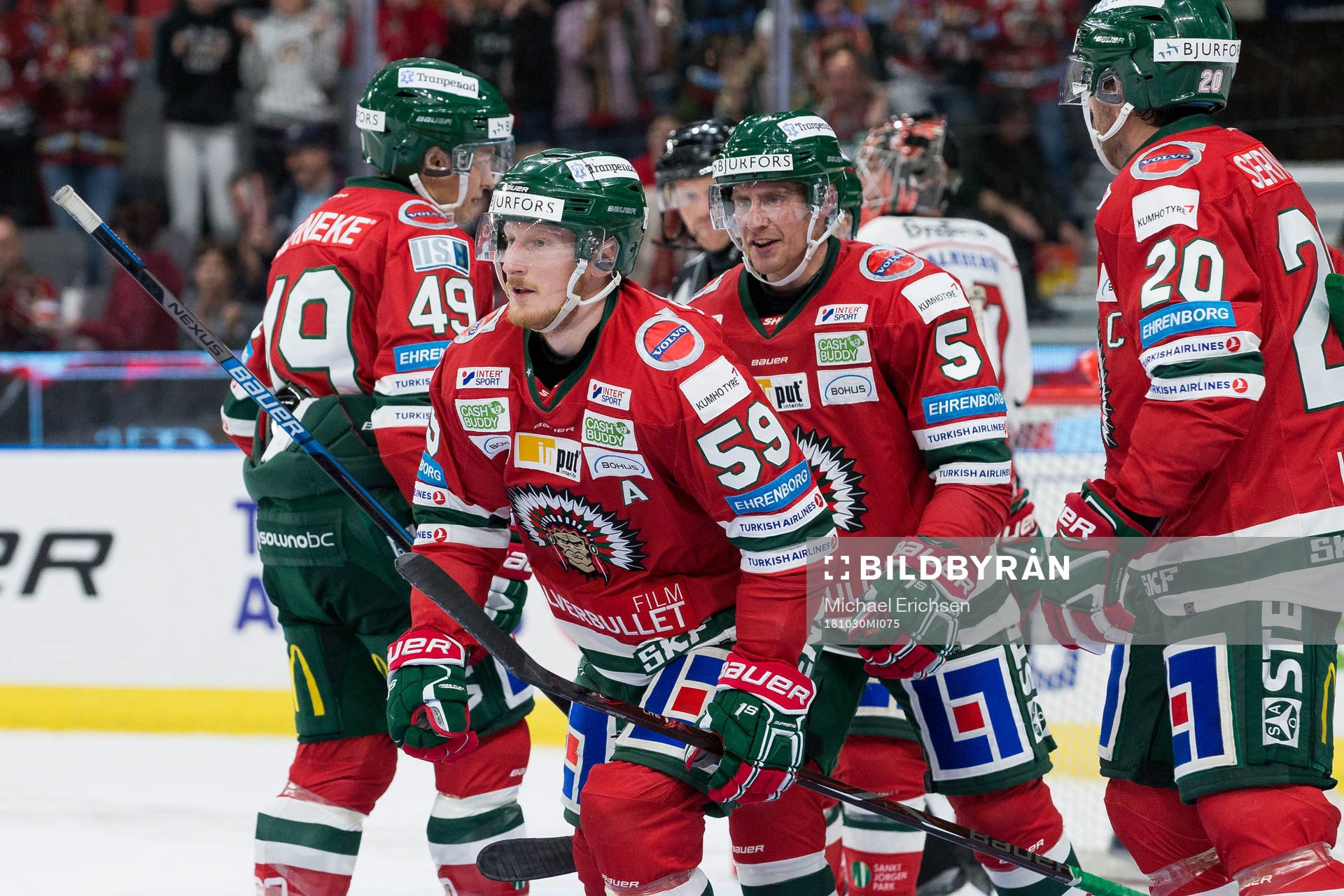 Frölundas Simon Hjalmarsson jublar