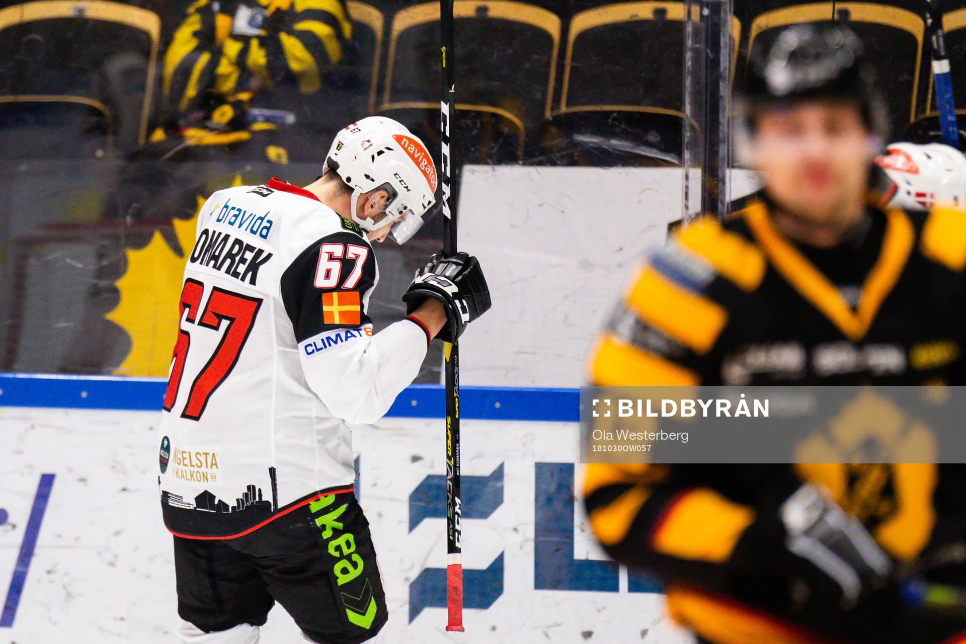 Malmö Redhawks Konstantin Komarek jublar