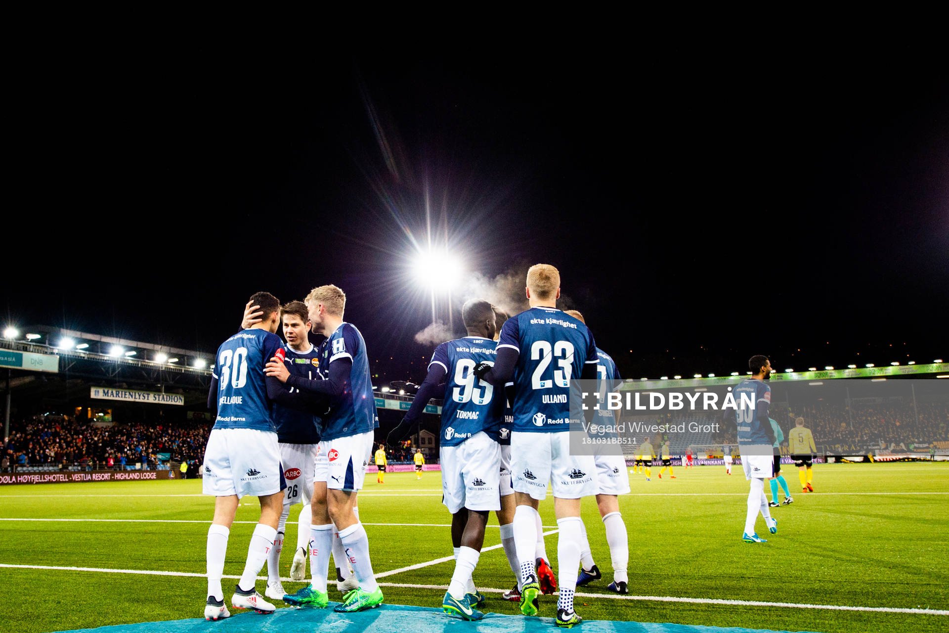 Mustafa Mos Abdellaoue of Strømsgodset celebrates with