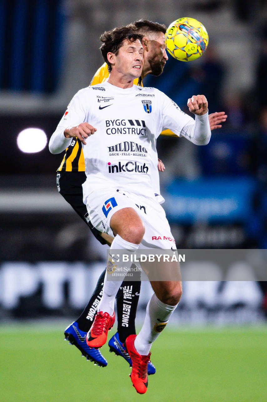 Häckens Joona Toivo i nickduell med Sirius Philip Haglund
