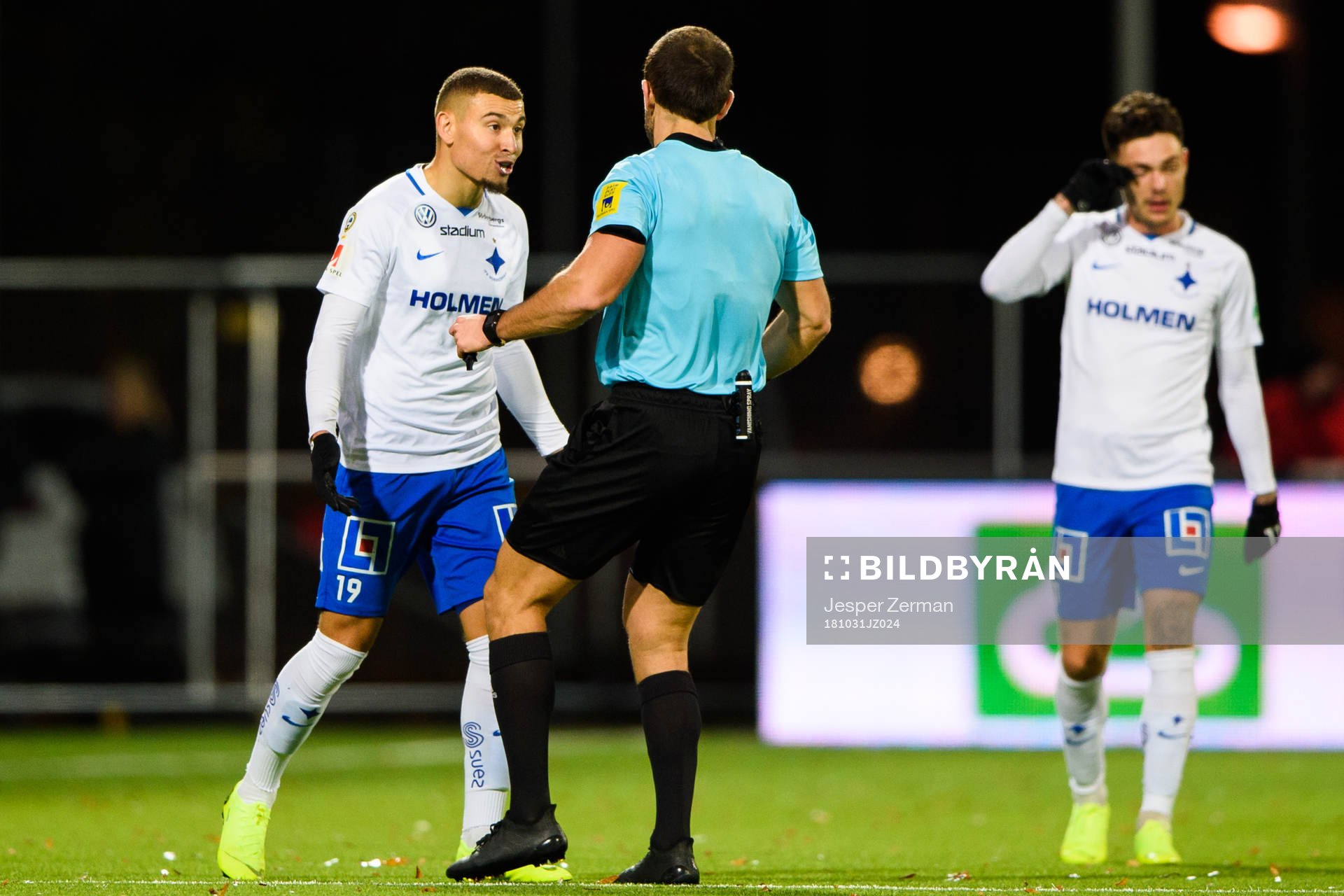 Norrköpings Jordan Larsson riskerar med domaren