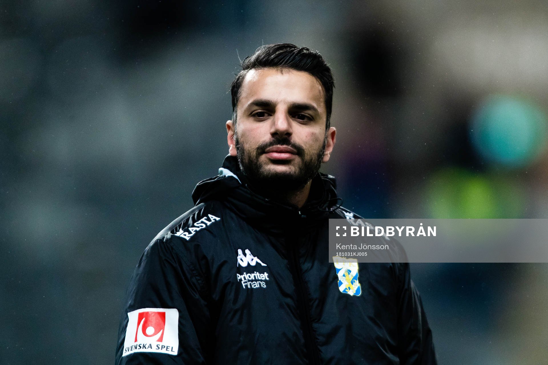IFK Göteborgs tränare Poya Asbaghi innan fotbollsmatchen