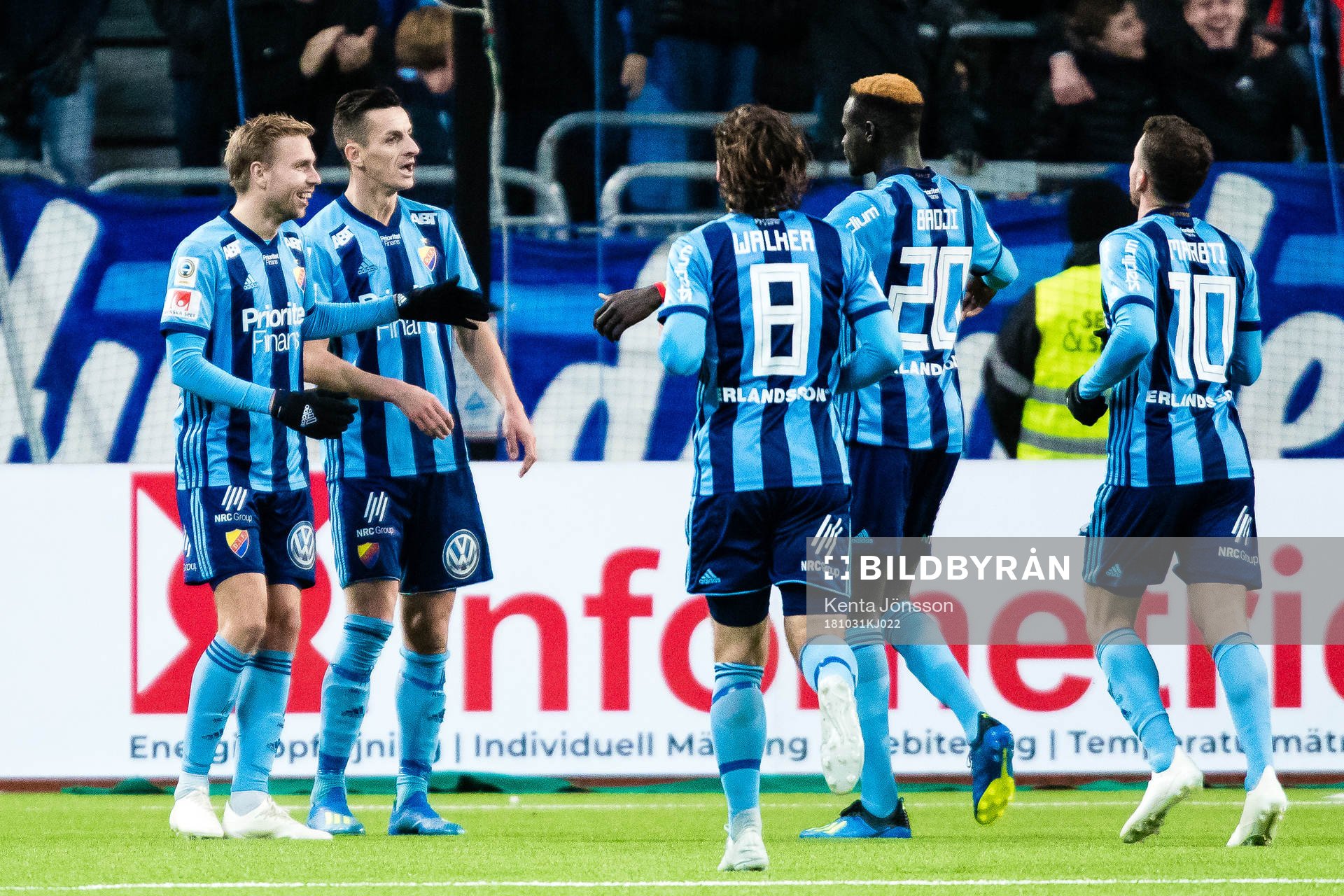 Djurgårdens Haris Radetinac jublar med Jonathan Ring ,