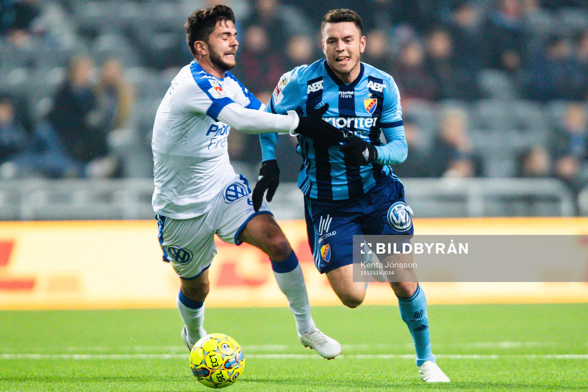 Djurgårdens Kerim Mrabti och IFK Göteborgs Fredrik Oldrup