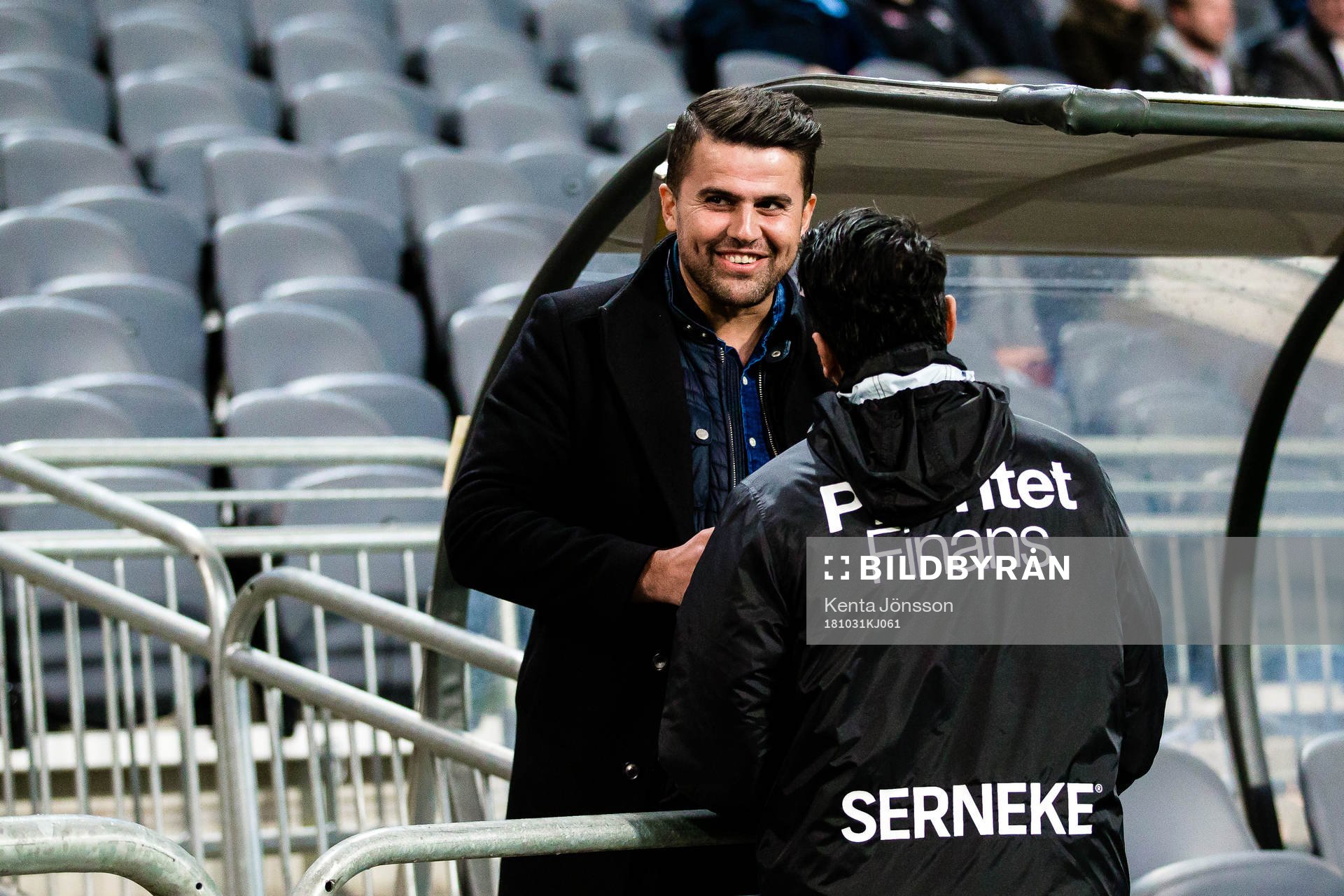 Dalkurds sportchef Adil Kizil med IFK Göteborgs tränare