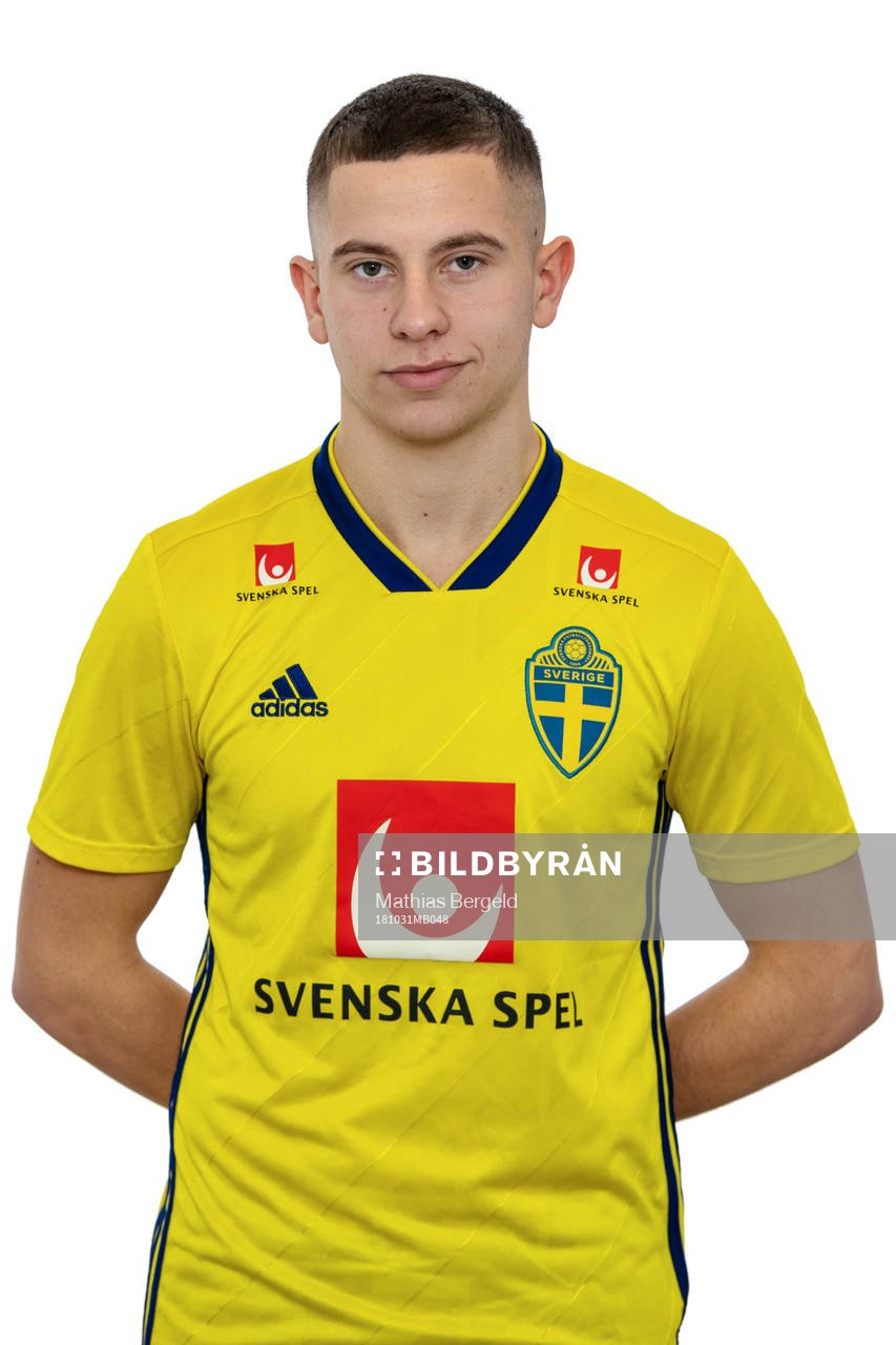 Stefan Veselinovic i Sveriges P19-landslag i futsal poserar för ett porträtt den 31 oktober 2018 i Göteborg.
