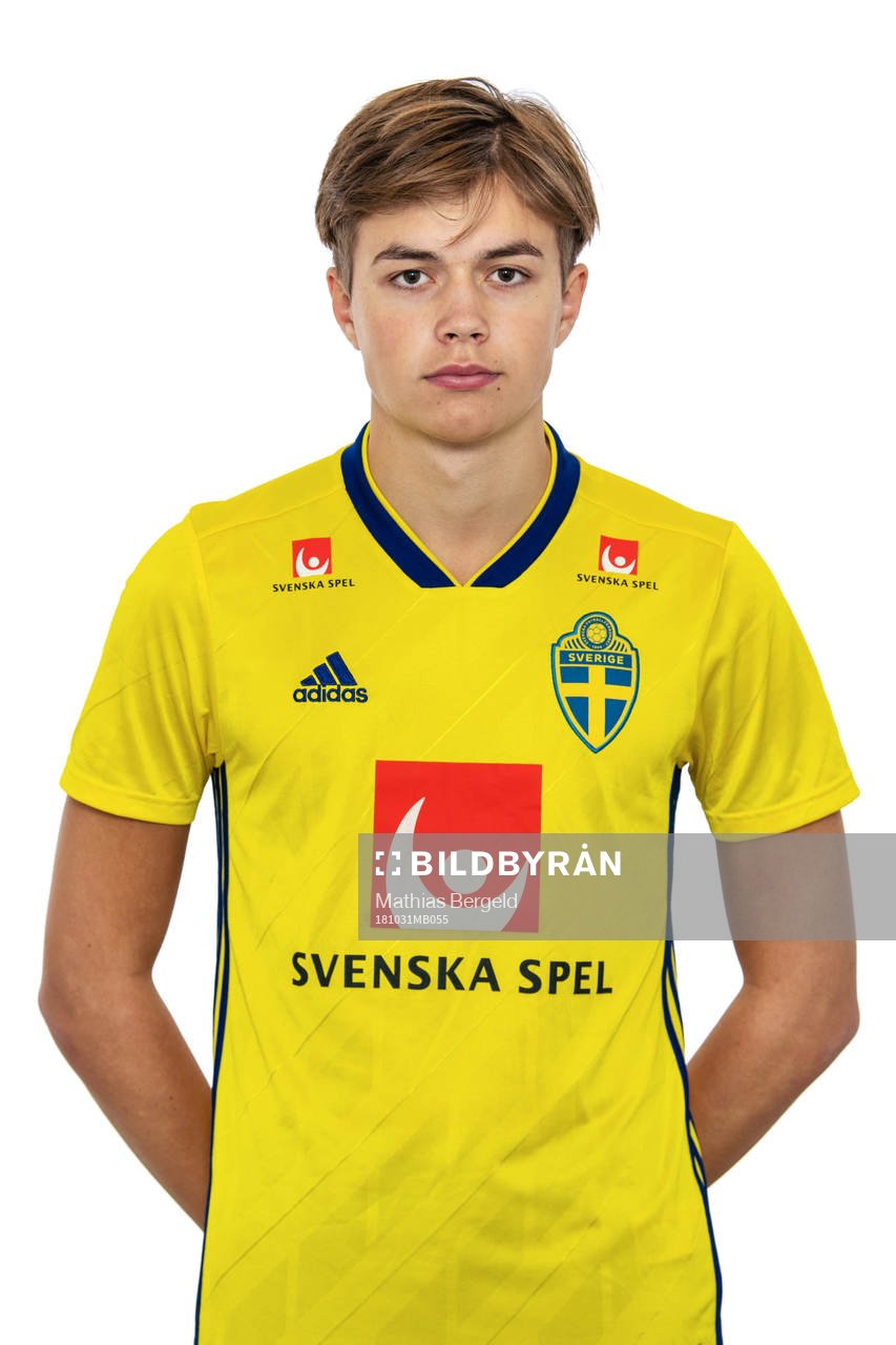 Alex Åman i Sveriges P19-landslag i futsal
