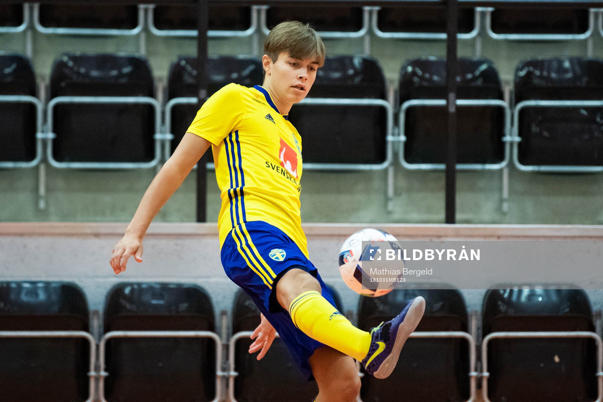 Alex Åman under en träning med Sveriges P19-landslag i futsal den 31 oktober 2018 i Göteborg.
