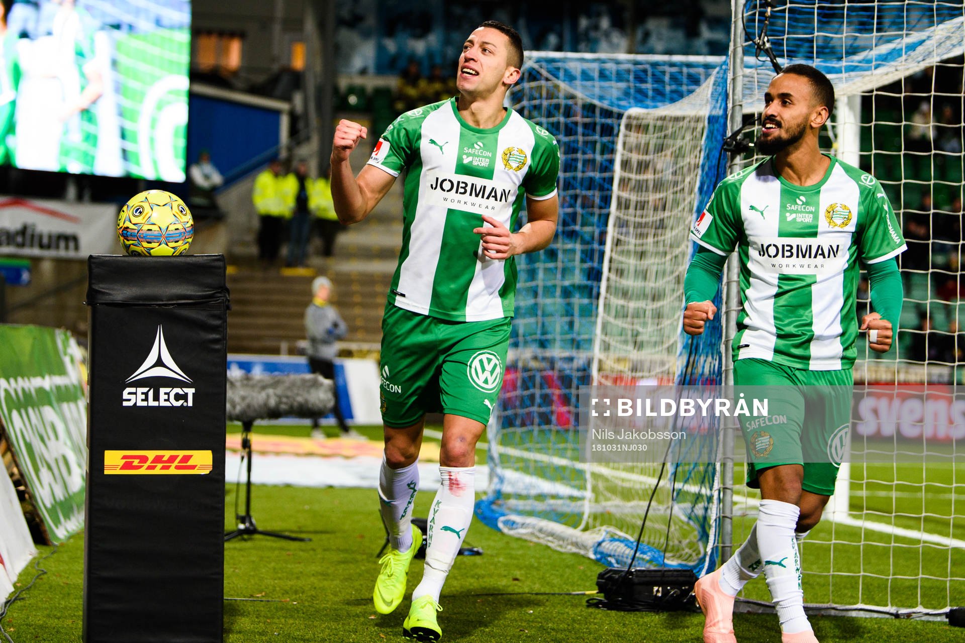 Hammarbys Nikola Djurdjic jublar efter 3-0 under fotbollsmatchen i Allsvenskan mellan GIF Sundsvall och Hammarby den 31 oktober 2018 i Sundsvall.
