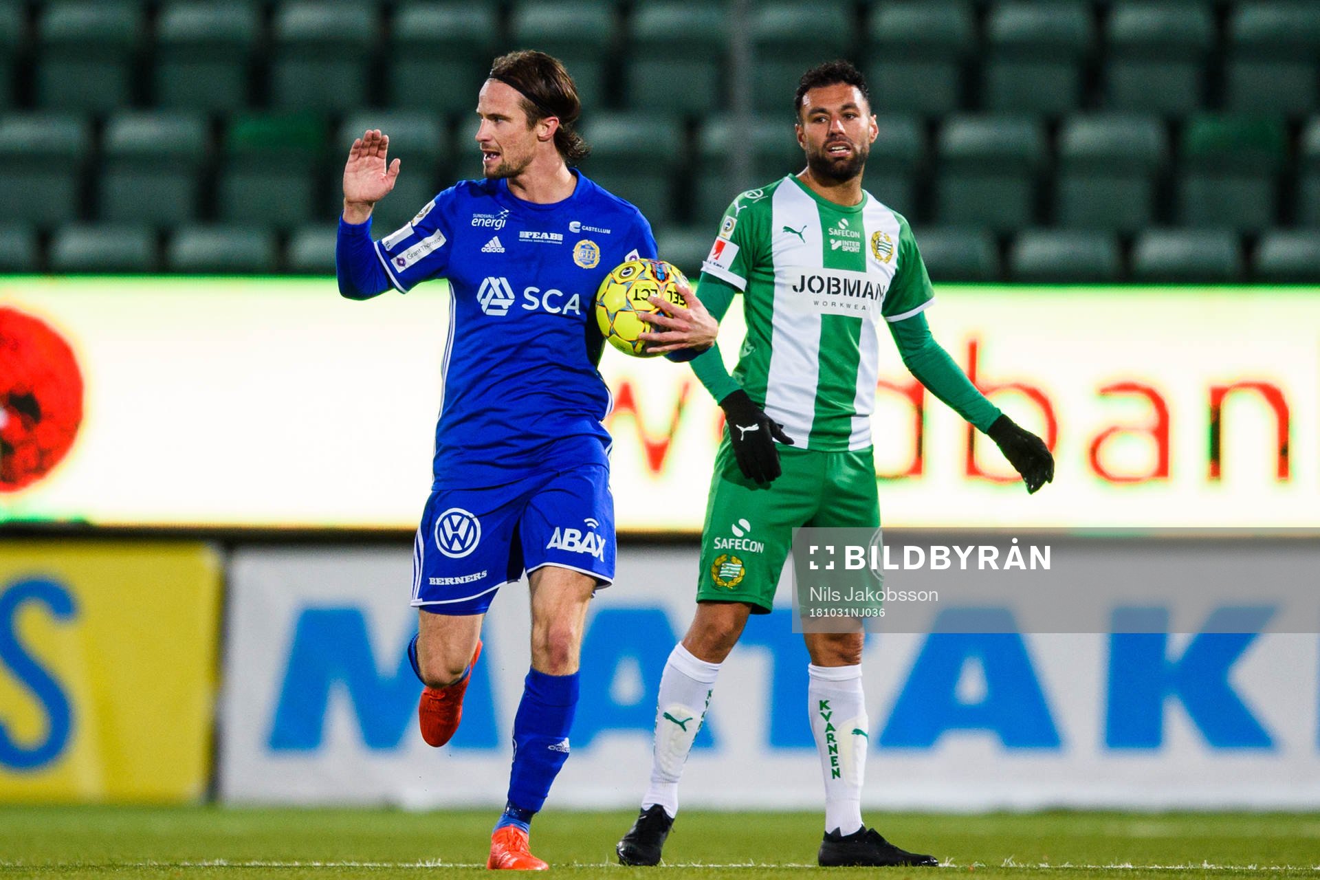 Sundsvalls Linus Hallenius jublar och Hammarbys Imad