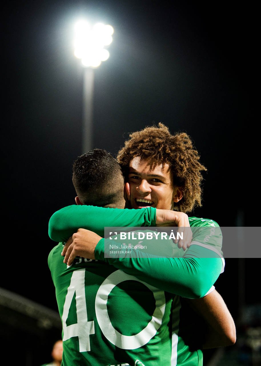 Hammarbys Nikola Djurdjic och Neto Borges jublar