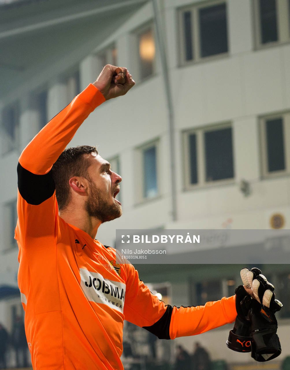 Hammarbys målvakt Davor Blazevic jublar