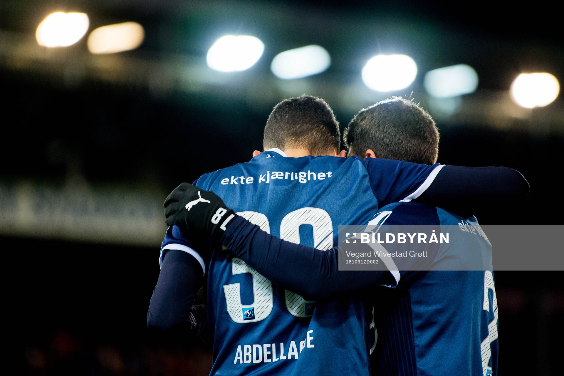 Mustafa Mos Abdellaoue of Strømsgodset celebrates with