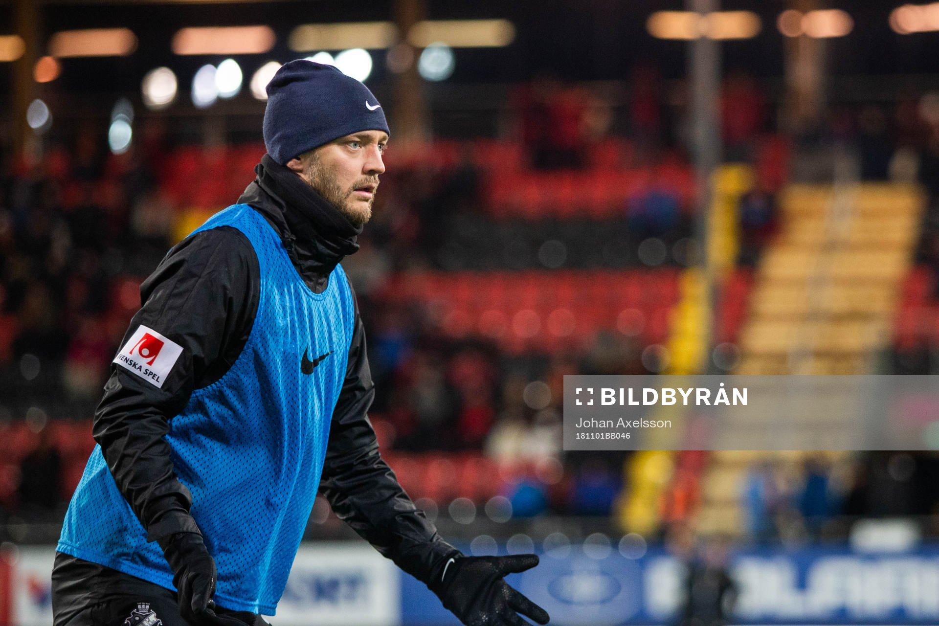 AIK:s Joel Ekstrand under uppvärmningen inför fotbollsmatchen i Allsvenskan mellan Östersund och AIK den 1 November 2018 i Östersund.