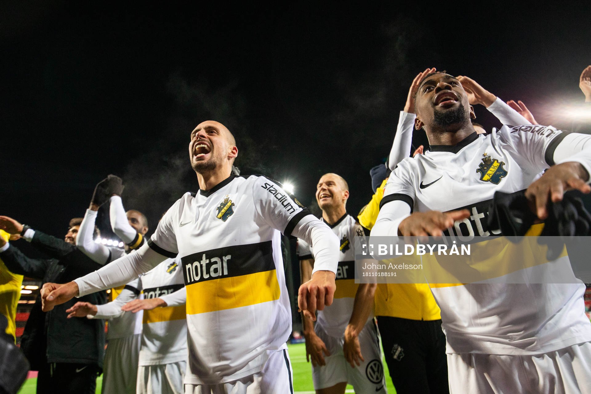 s Panos Dimitriadis  jublar