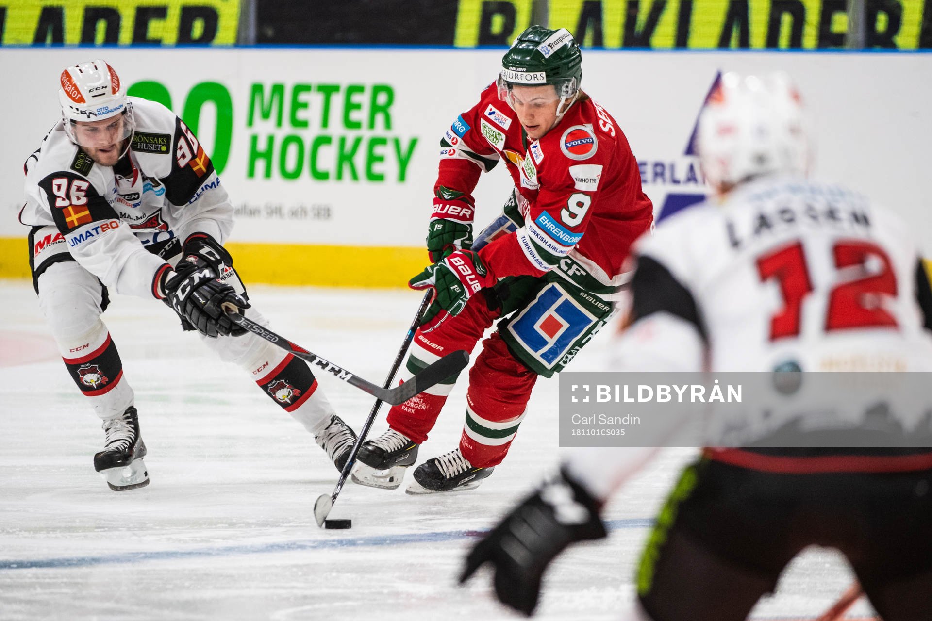 Malmö Redhawks Kim Rosdahl och Frölundas Tim Söderlund i